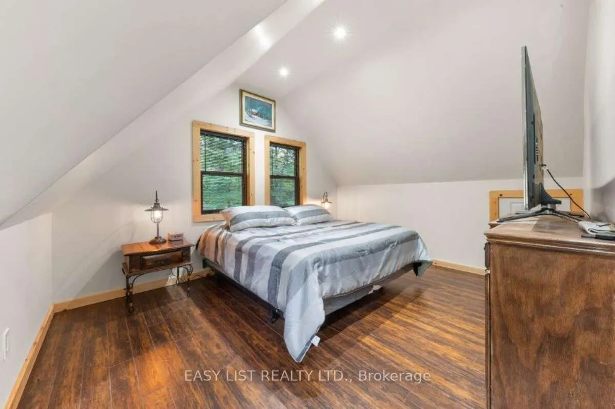 122 Greenpoint Road