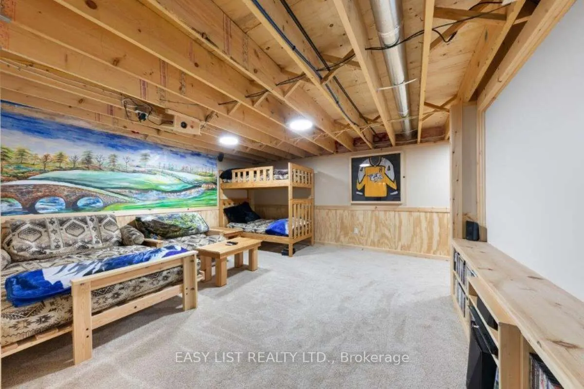 122 Greenpoint Road
