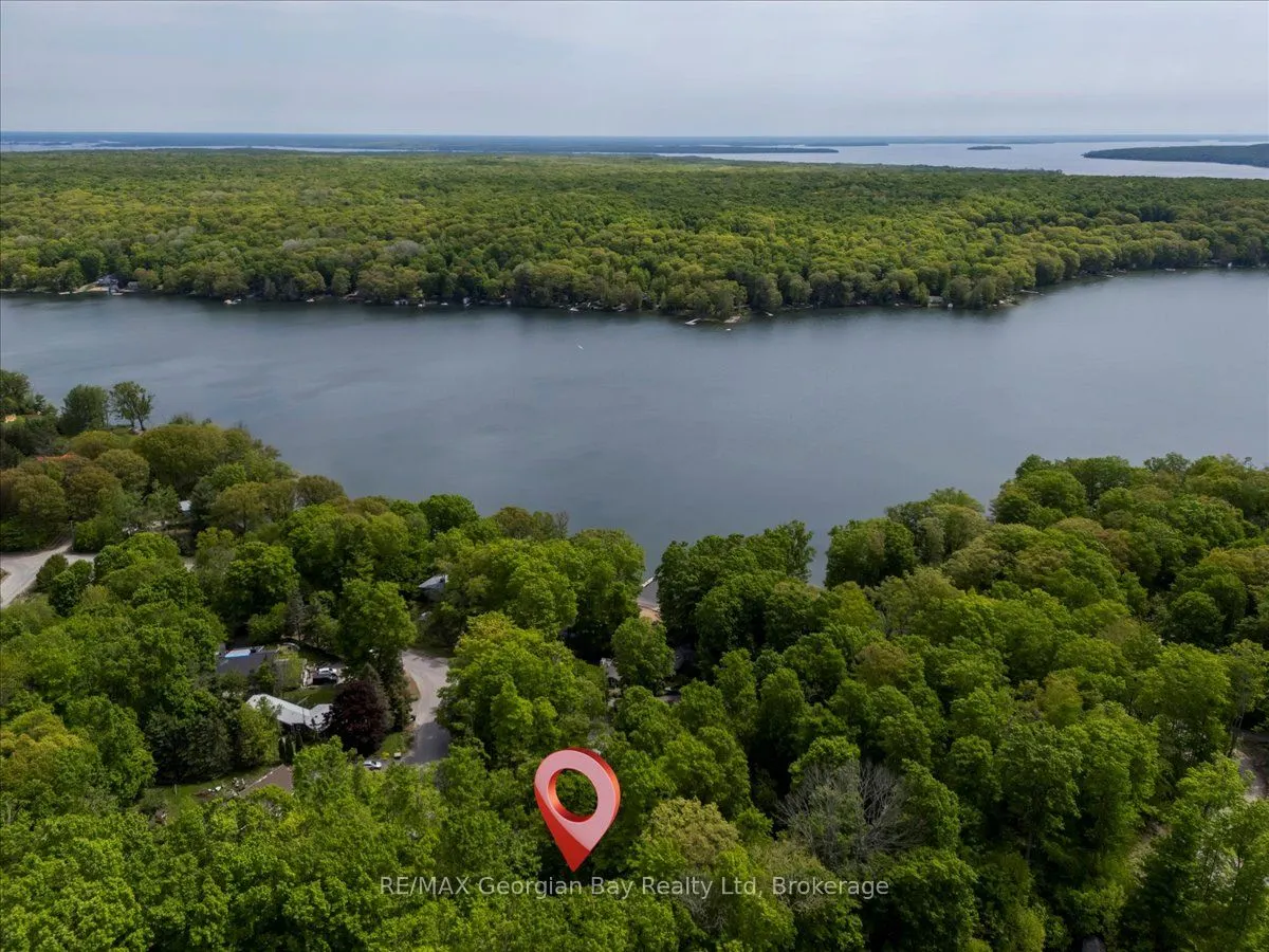 31 Lakeview Crescent