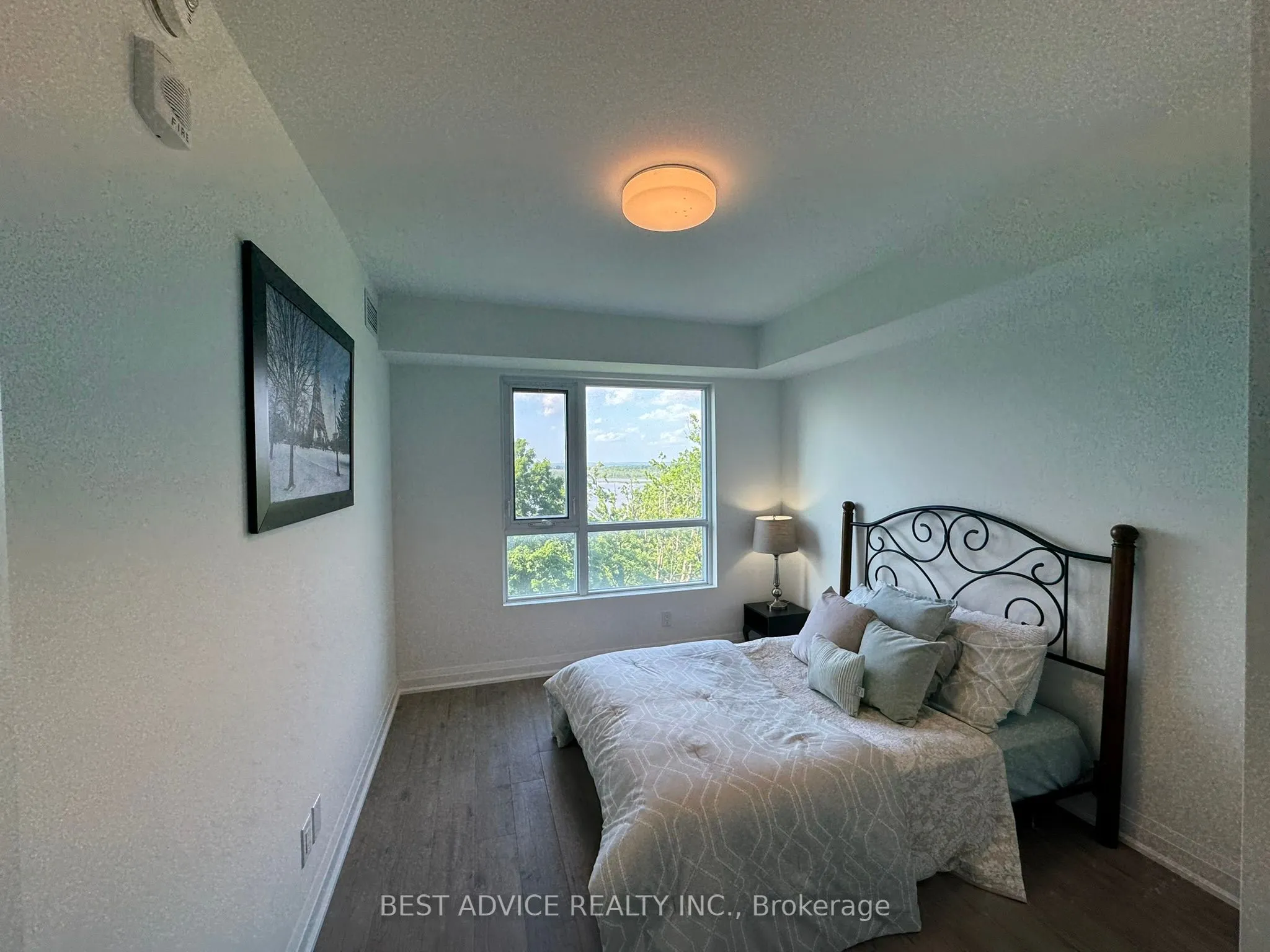 58 Lakeside Terrace, #706