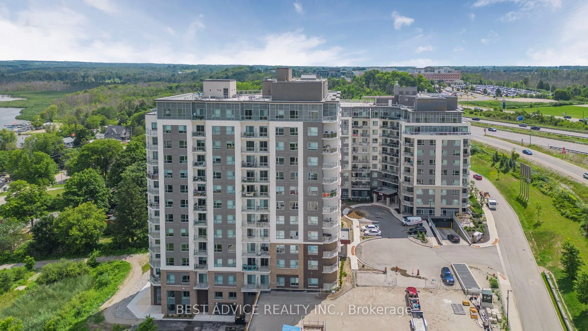 58 Lakeside Terrace, #706