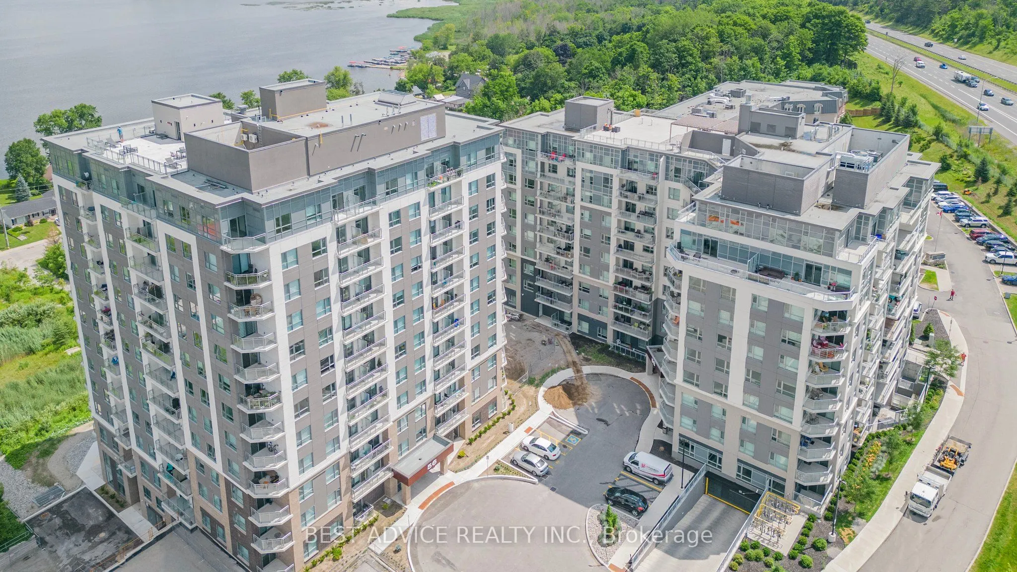 58 Lakeside Terrace, #706