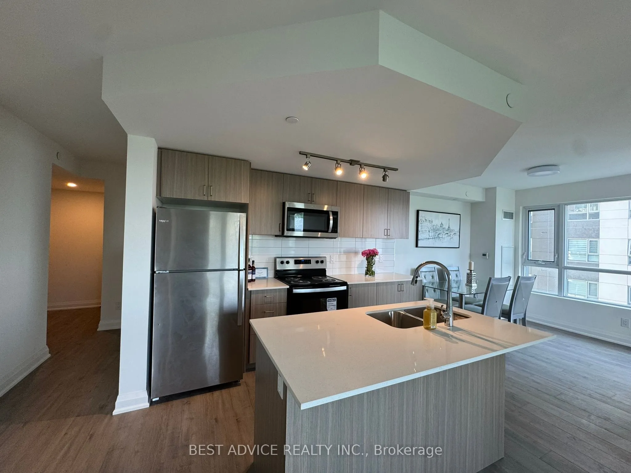 58 Lakeside Terrace, #706