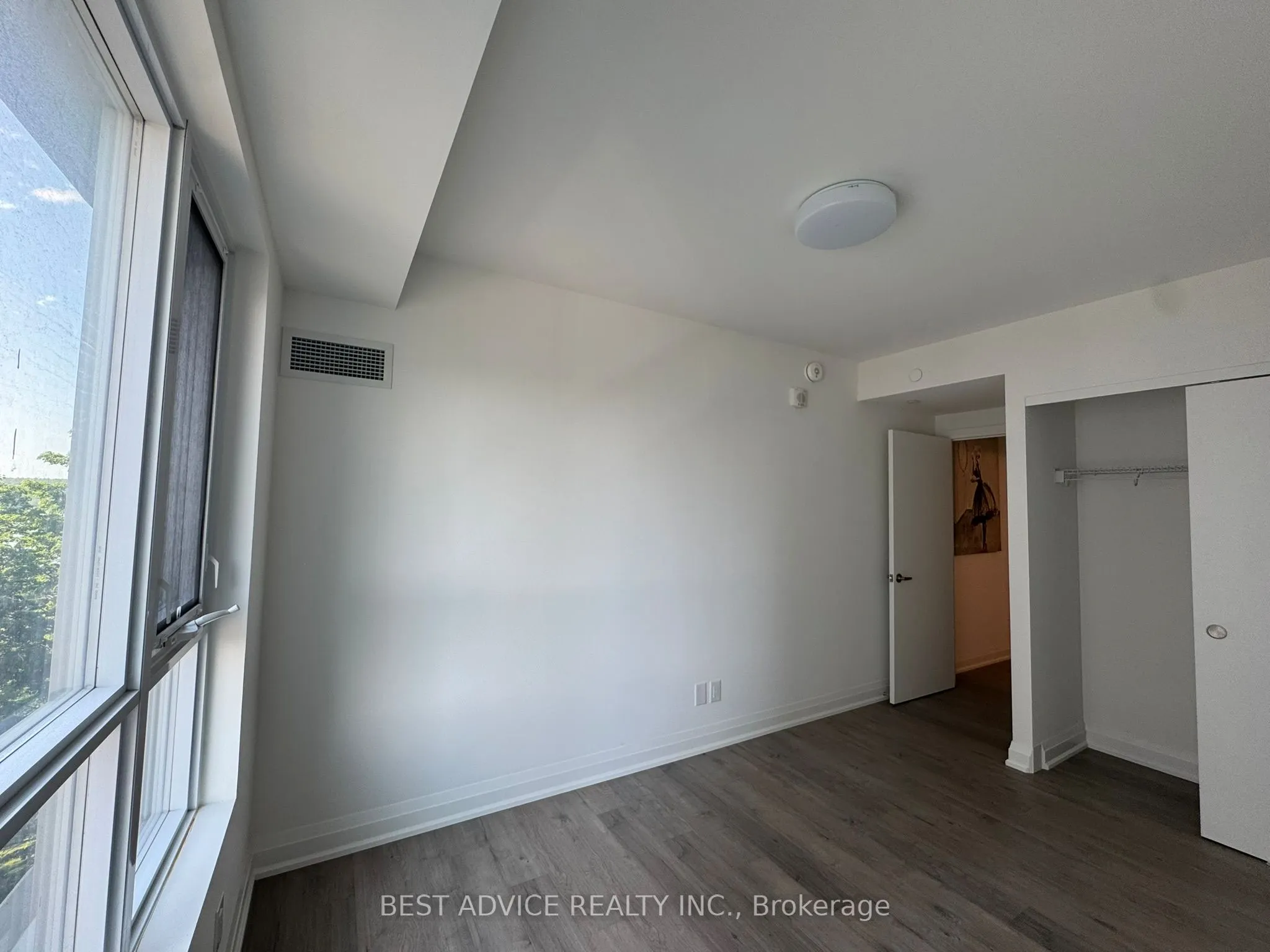 58 Lakeside Terrace, #706