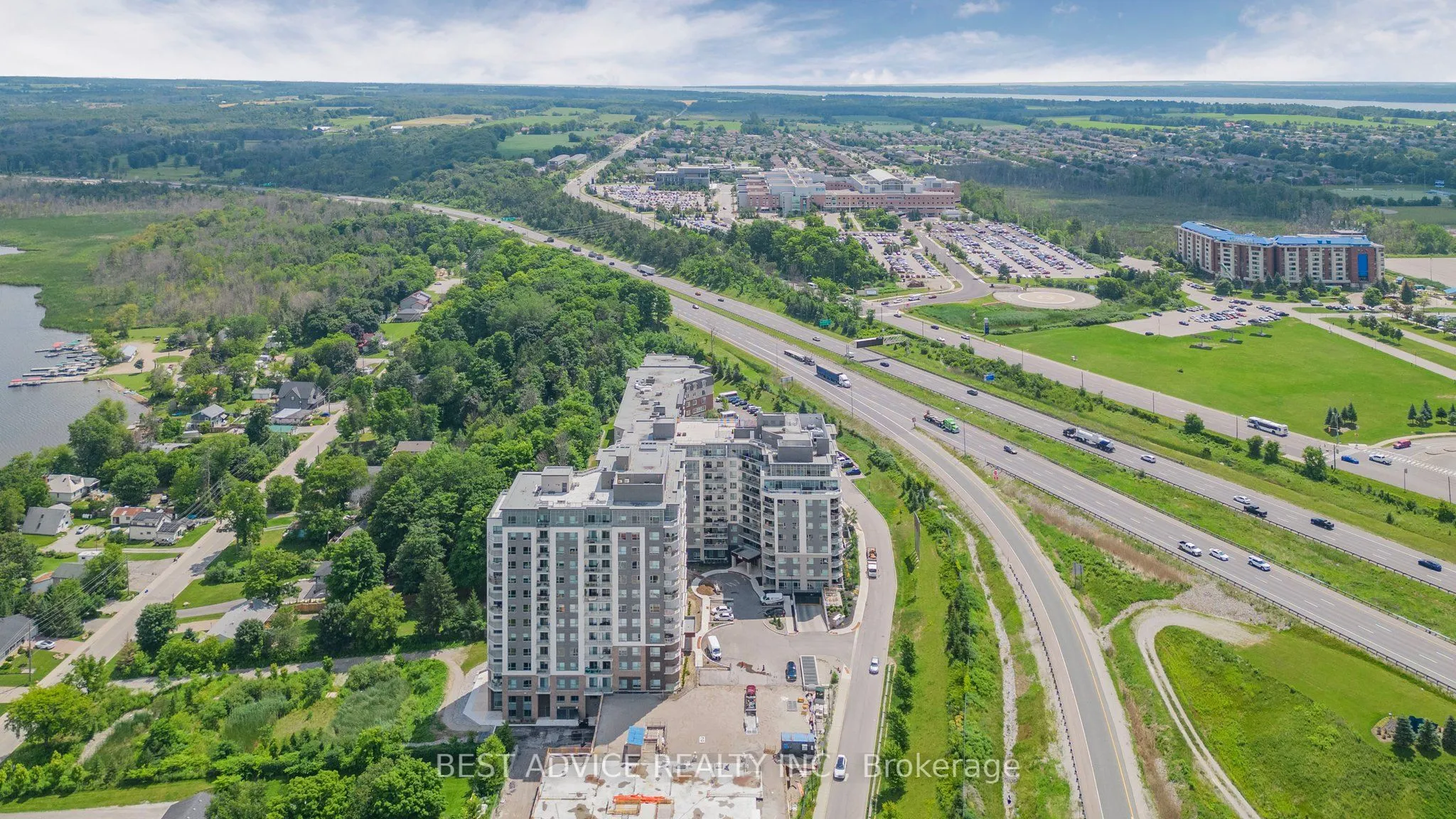 58 Lakeside Terrace, #706