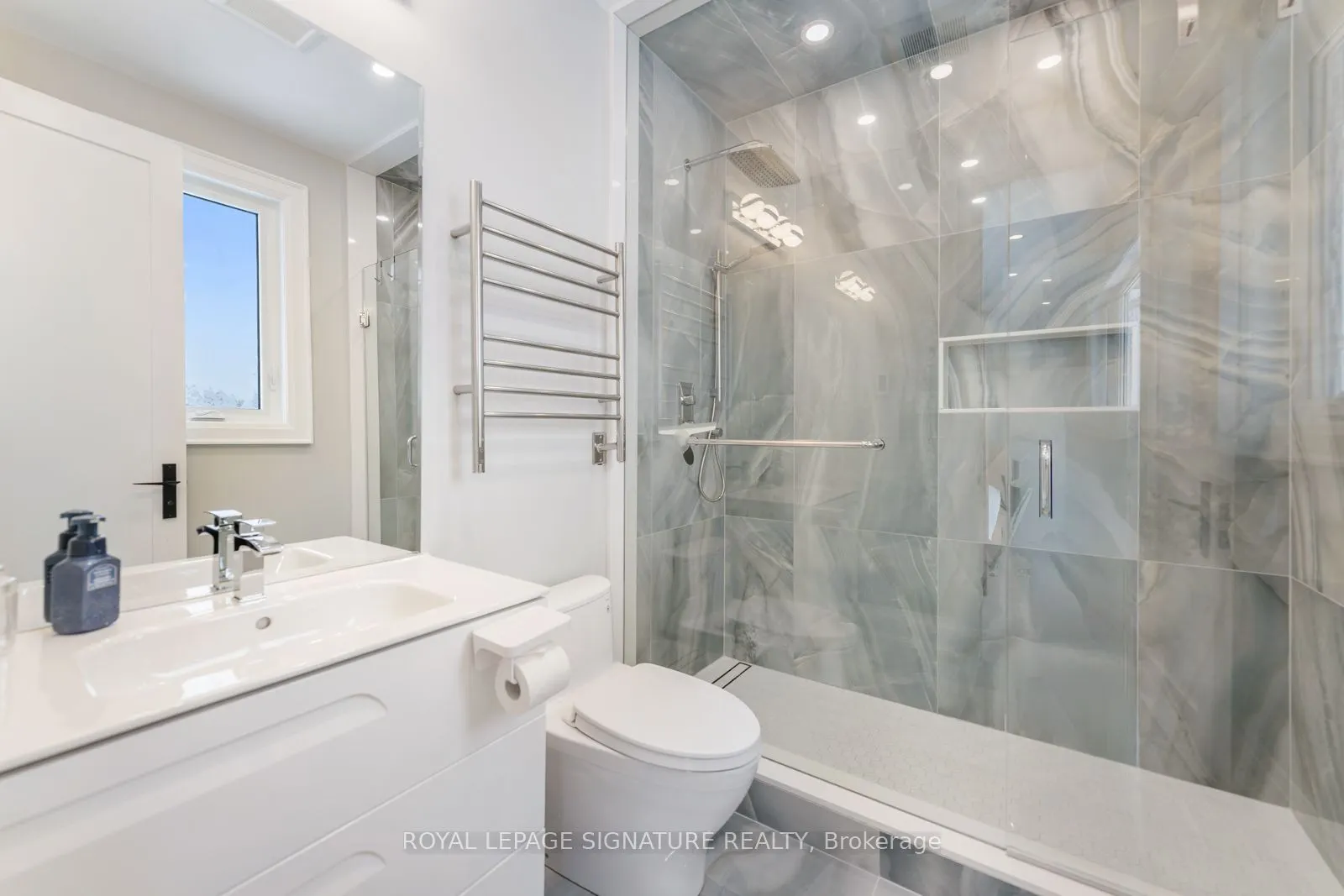 2978 Suntrac Drive