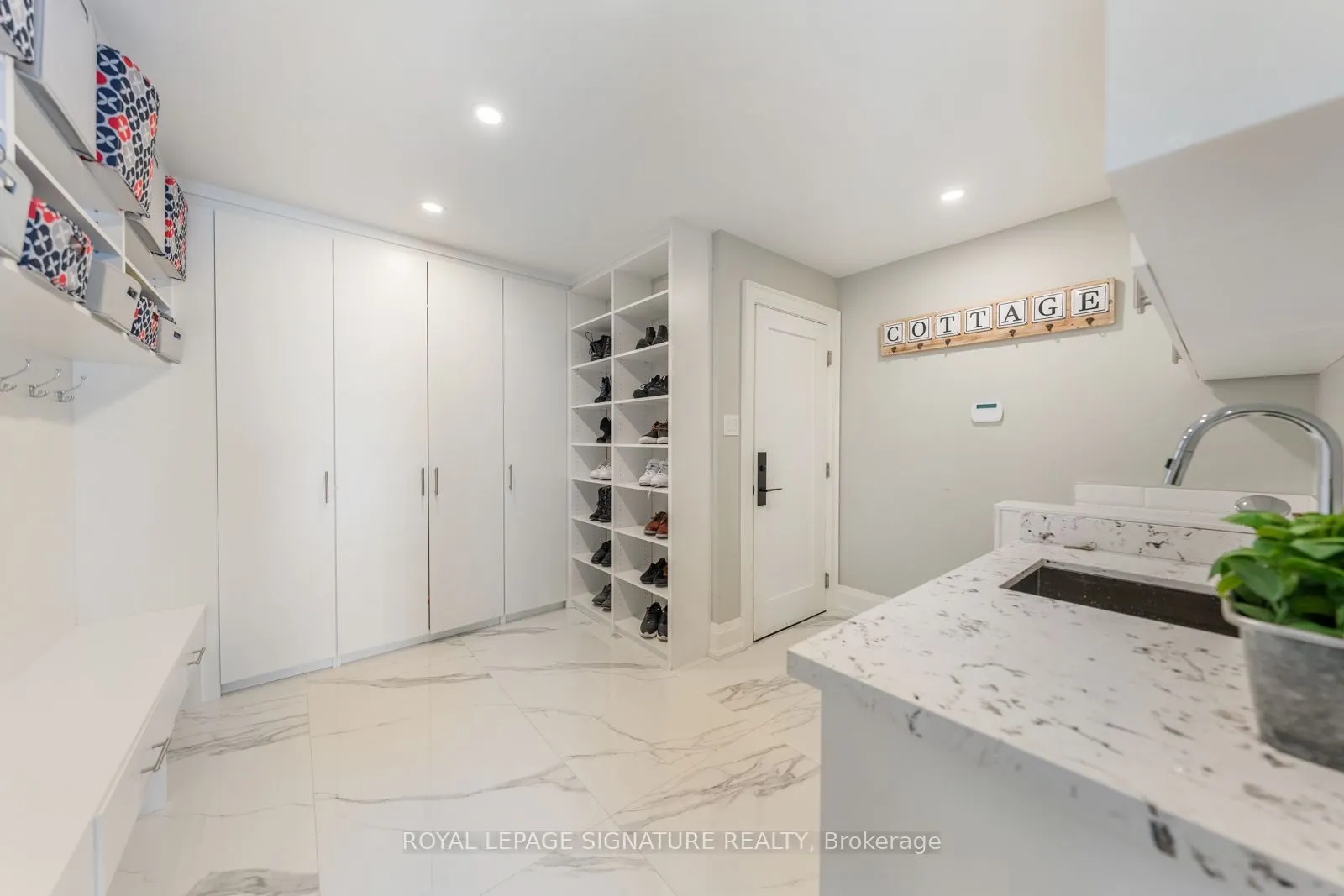 2978 Suntrac Drive