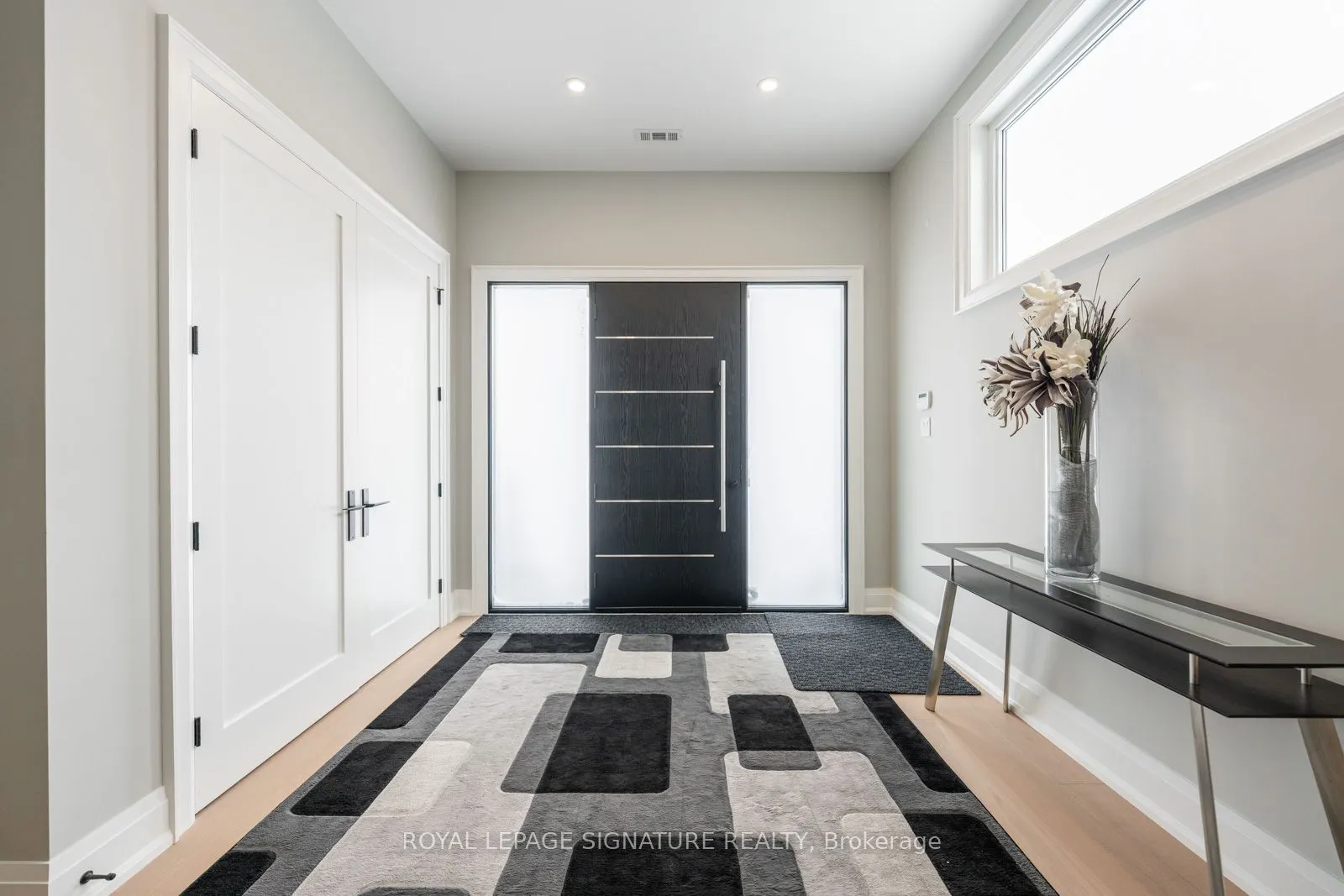 2978 Suntrac Drive