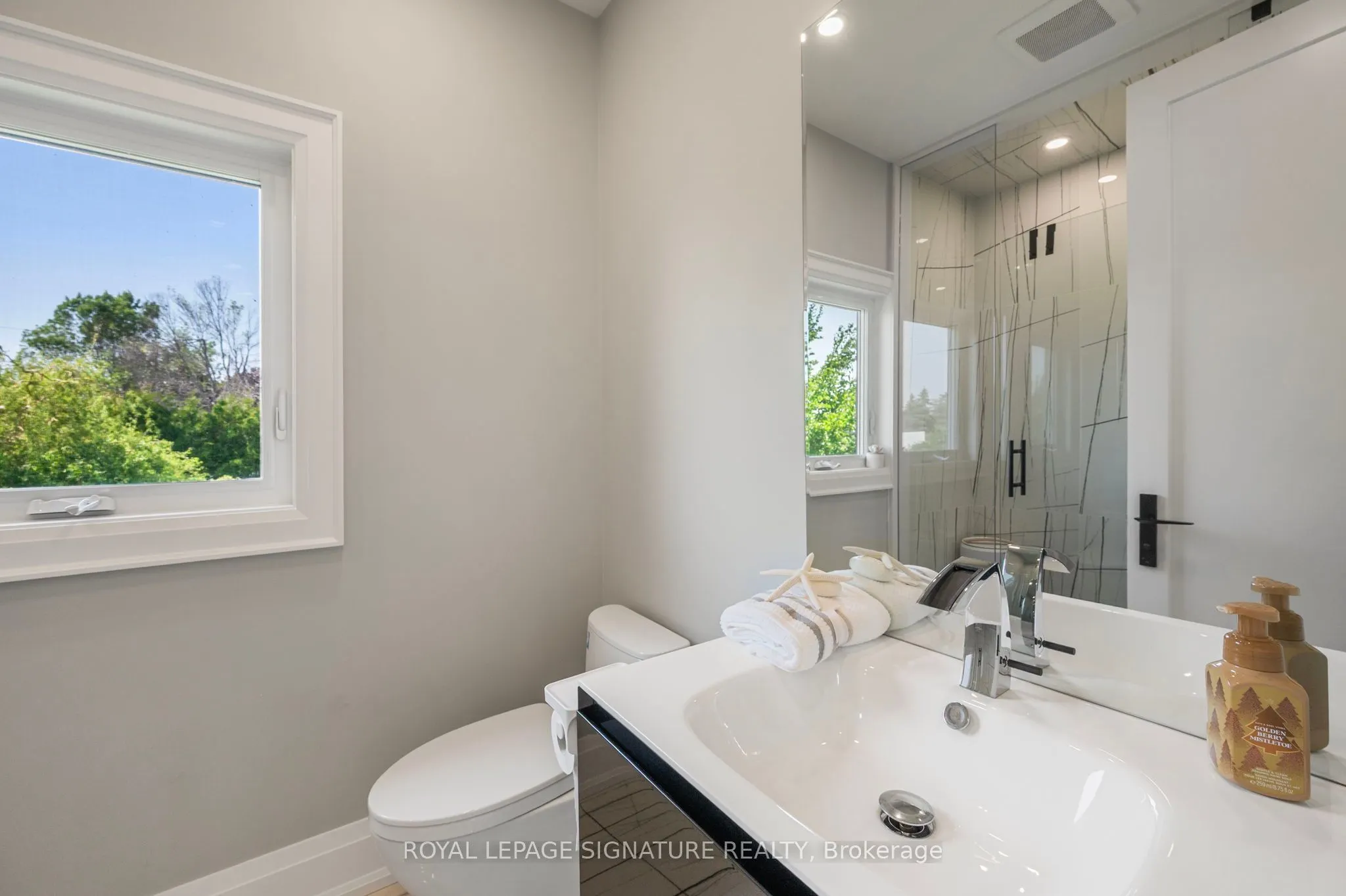 2978 Suntrac Drive