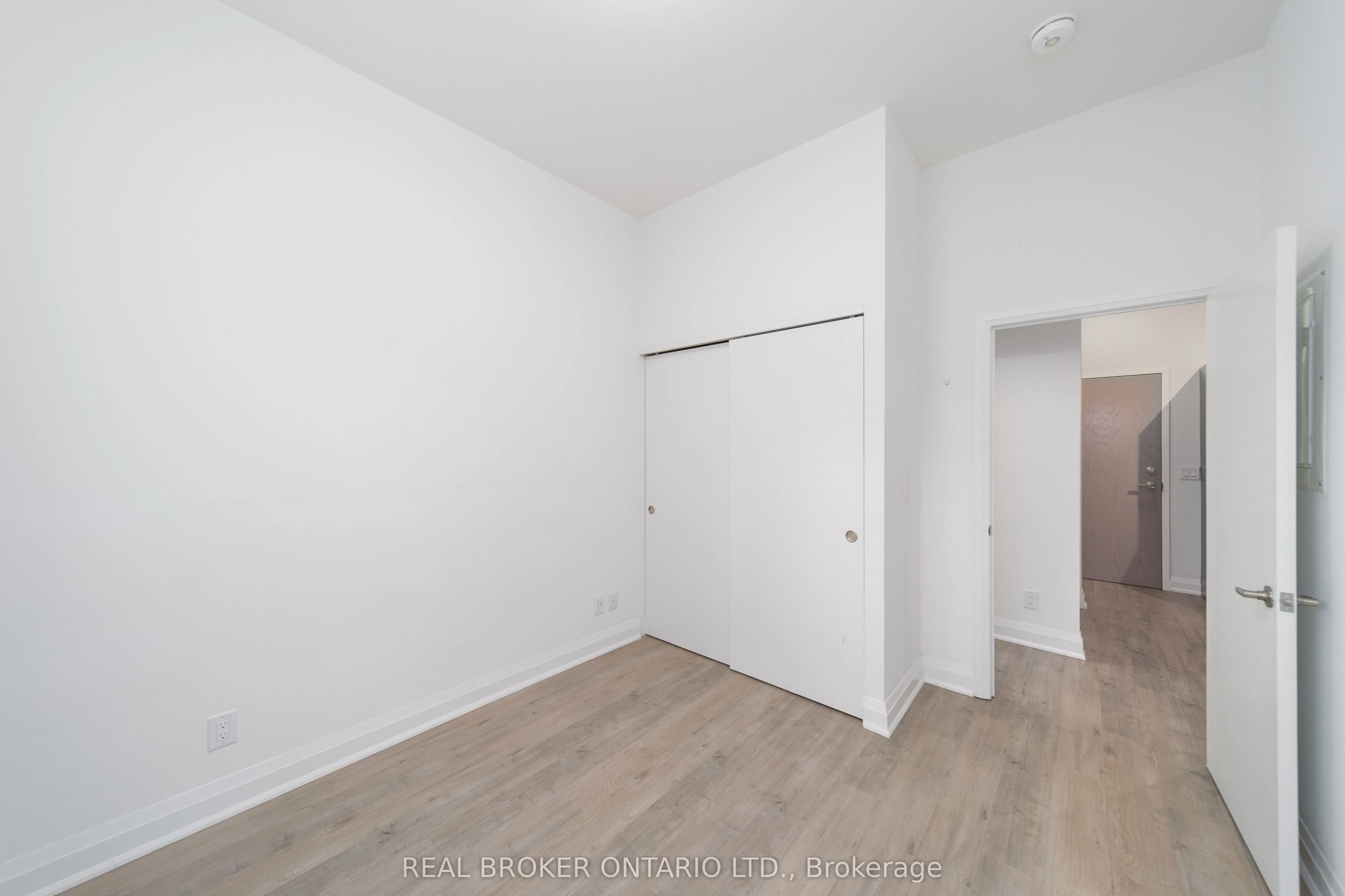 58 Lakeside Terrace, #108
