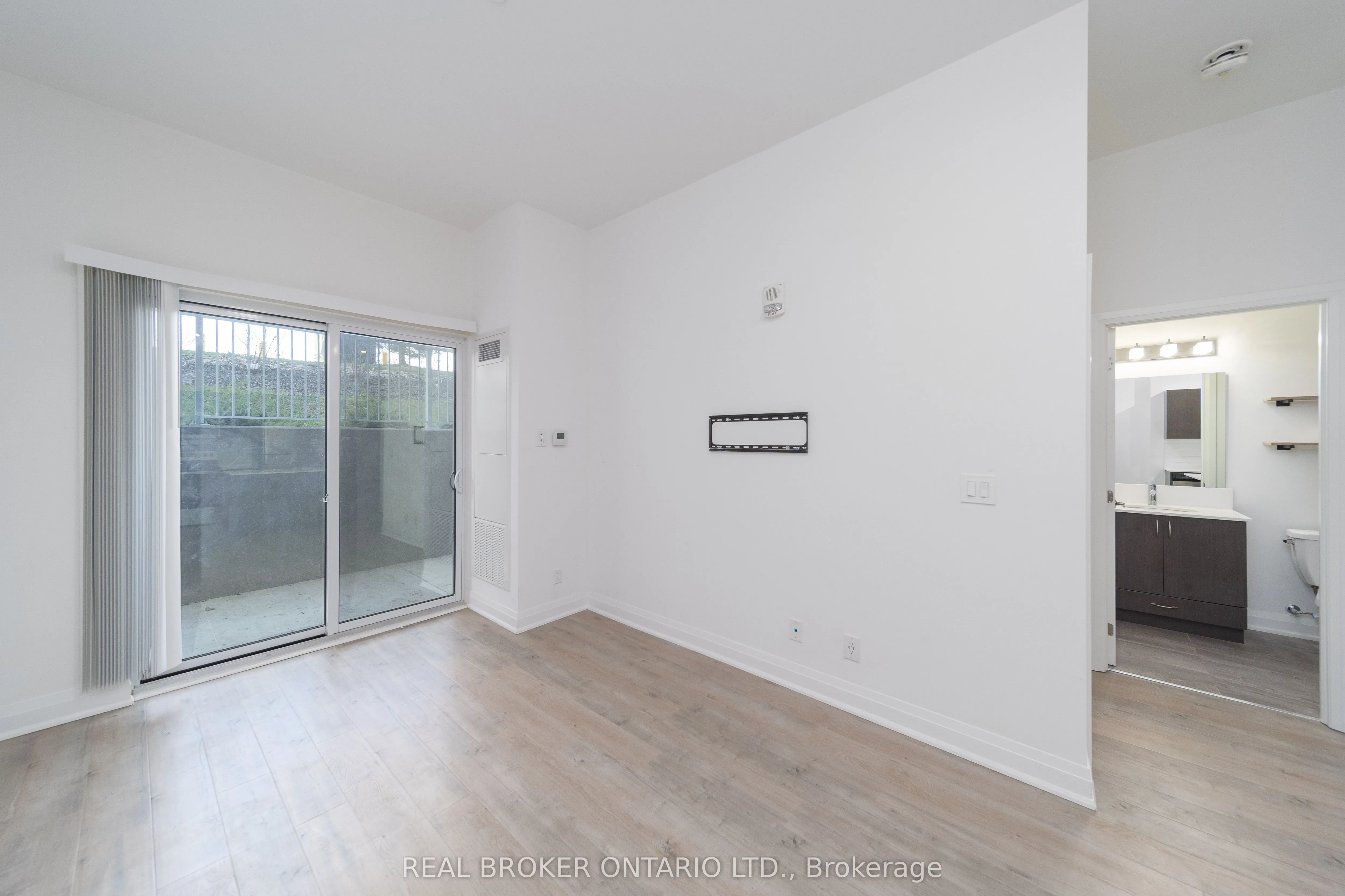 58 Lakeside Terrace, #108