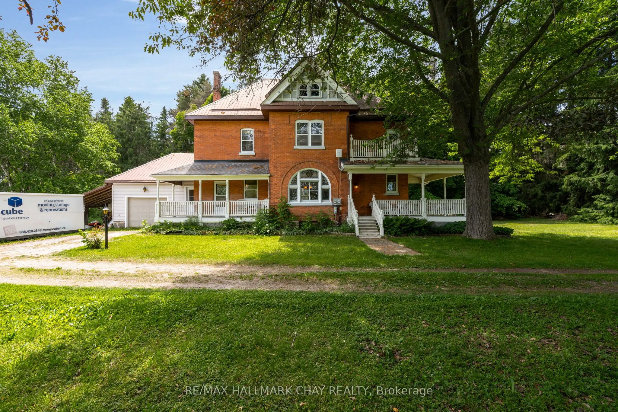 1407 Flos 8 Road W