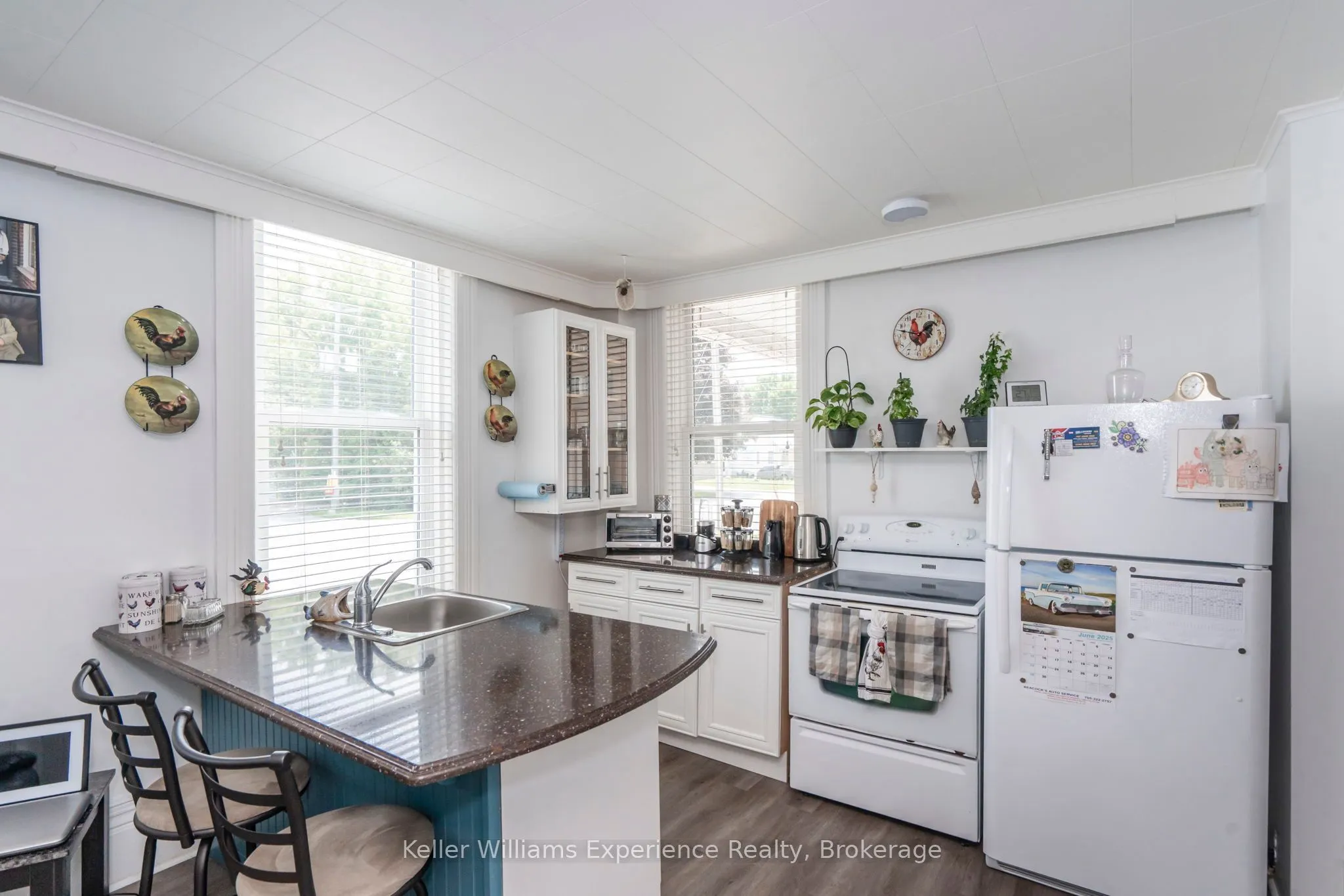 20 Yonge Street S