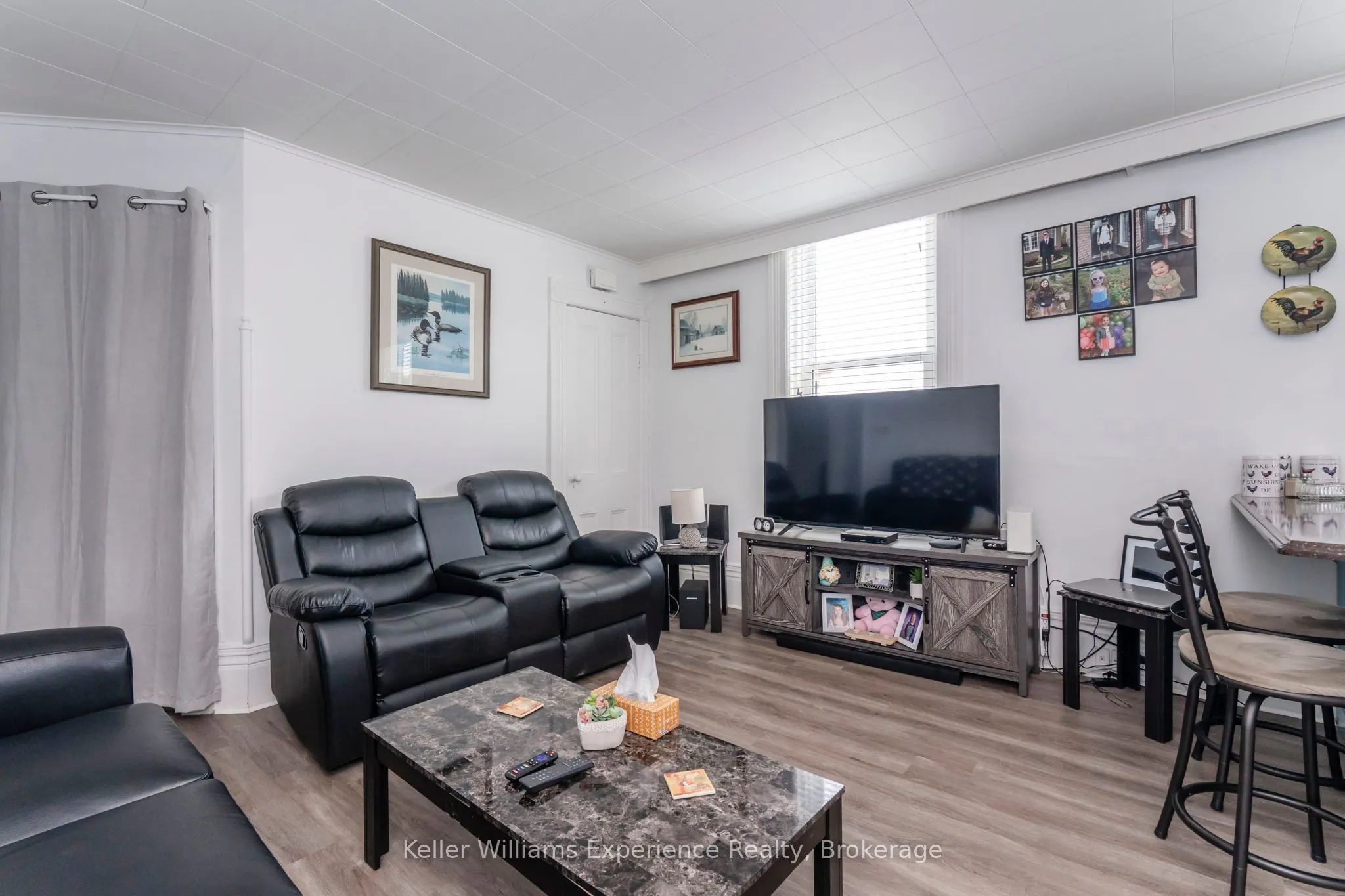 20 Yonge Street S