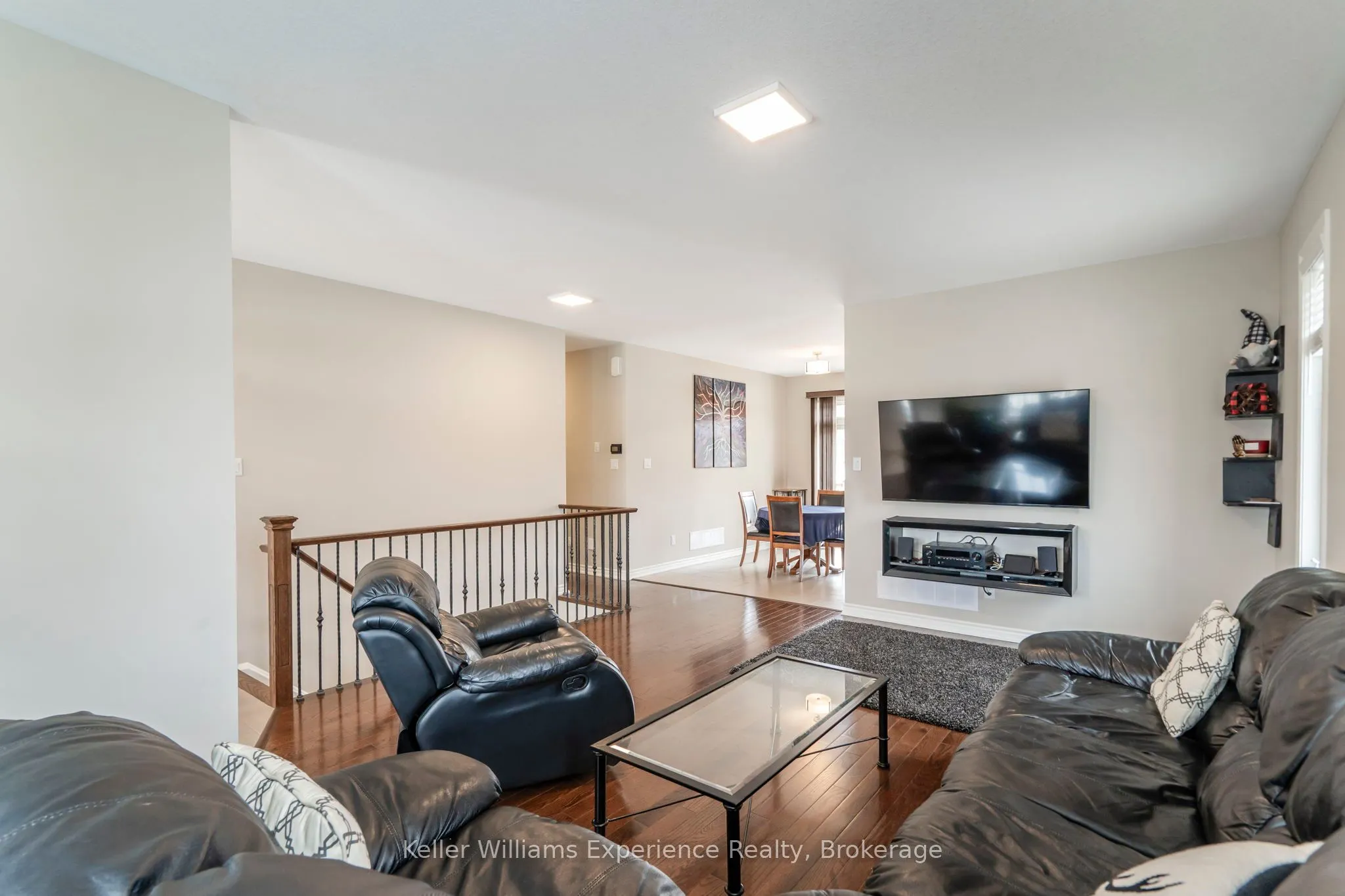 939 Stollar Place