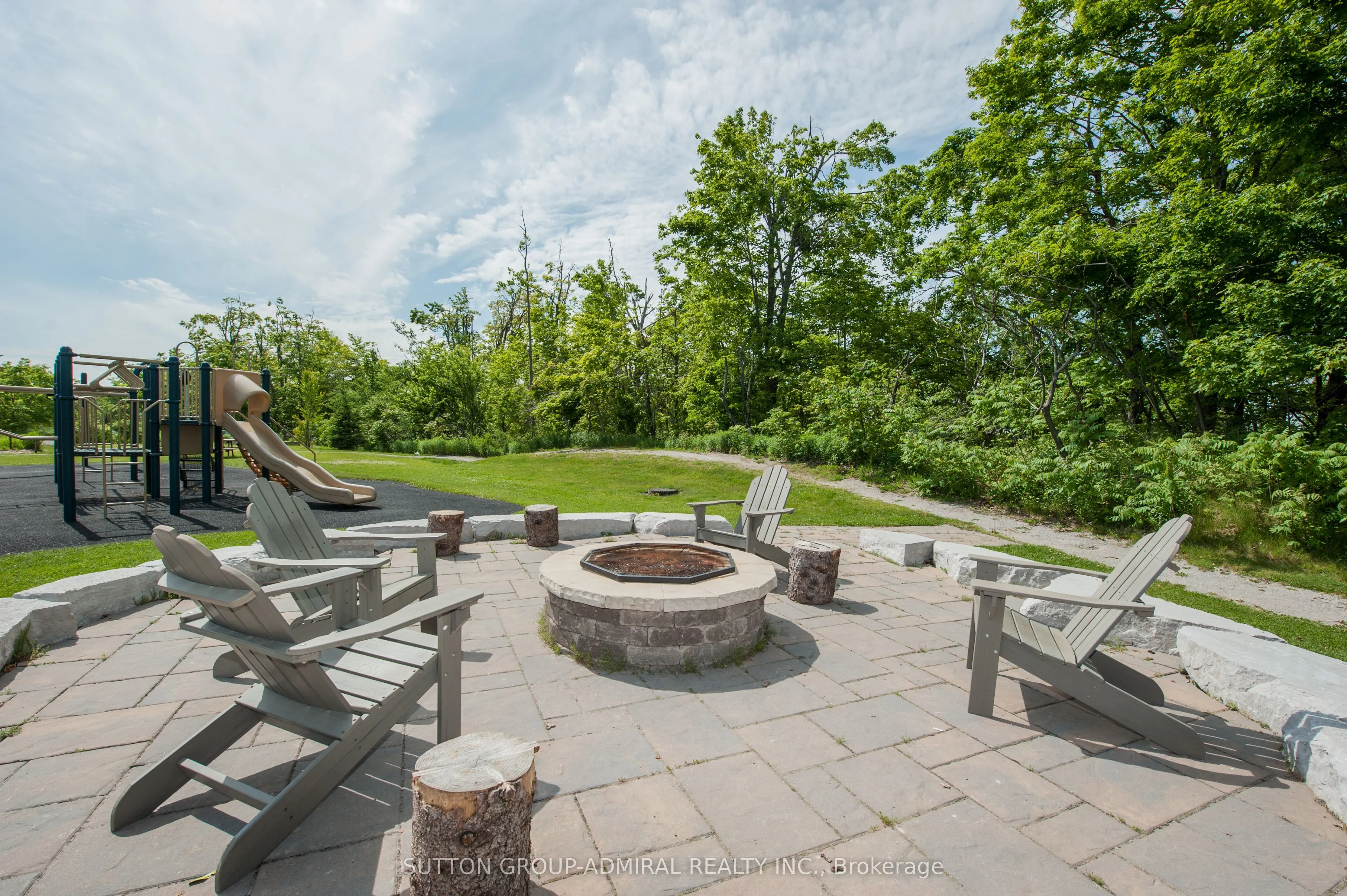 90 Highland Drive S, #2010