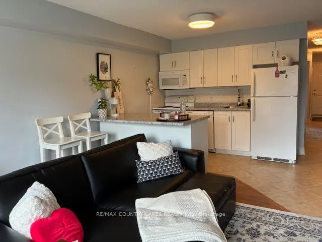 11 Laguna Parkway, #4