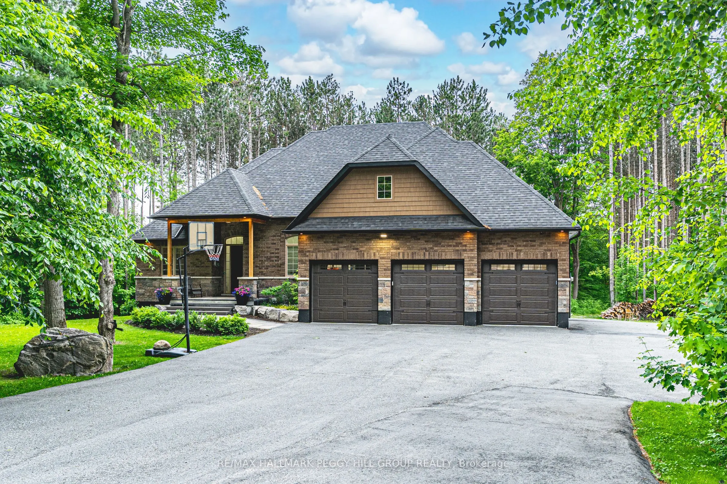 38 Windermere Circle