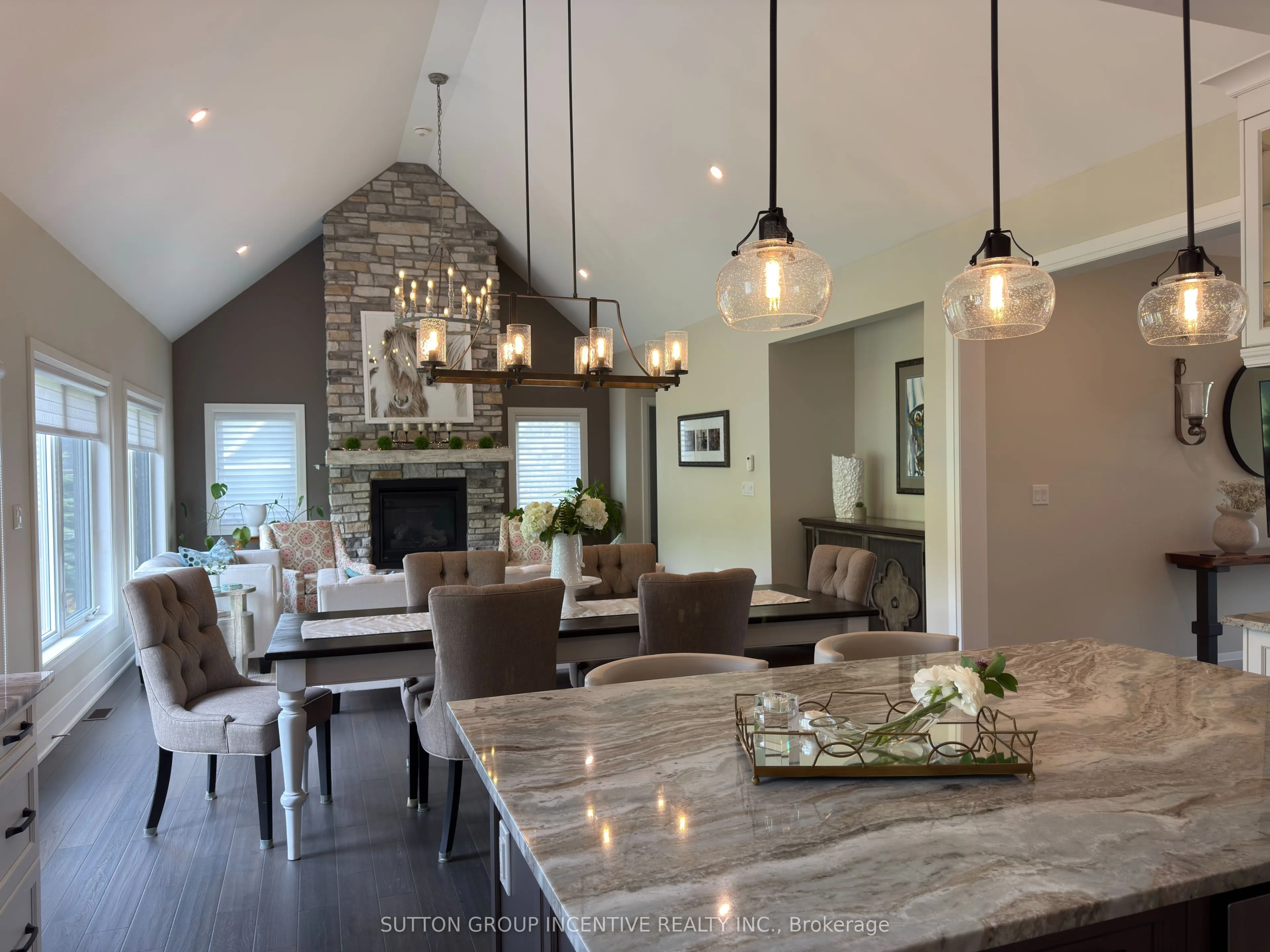 22 thoroughbred Drive