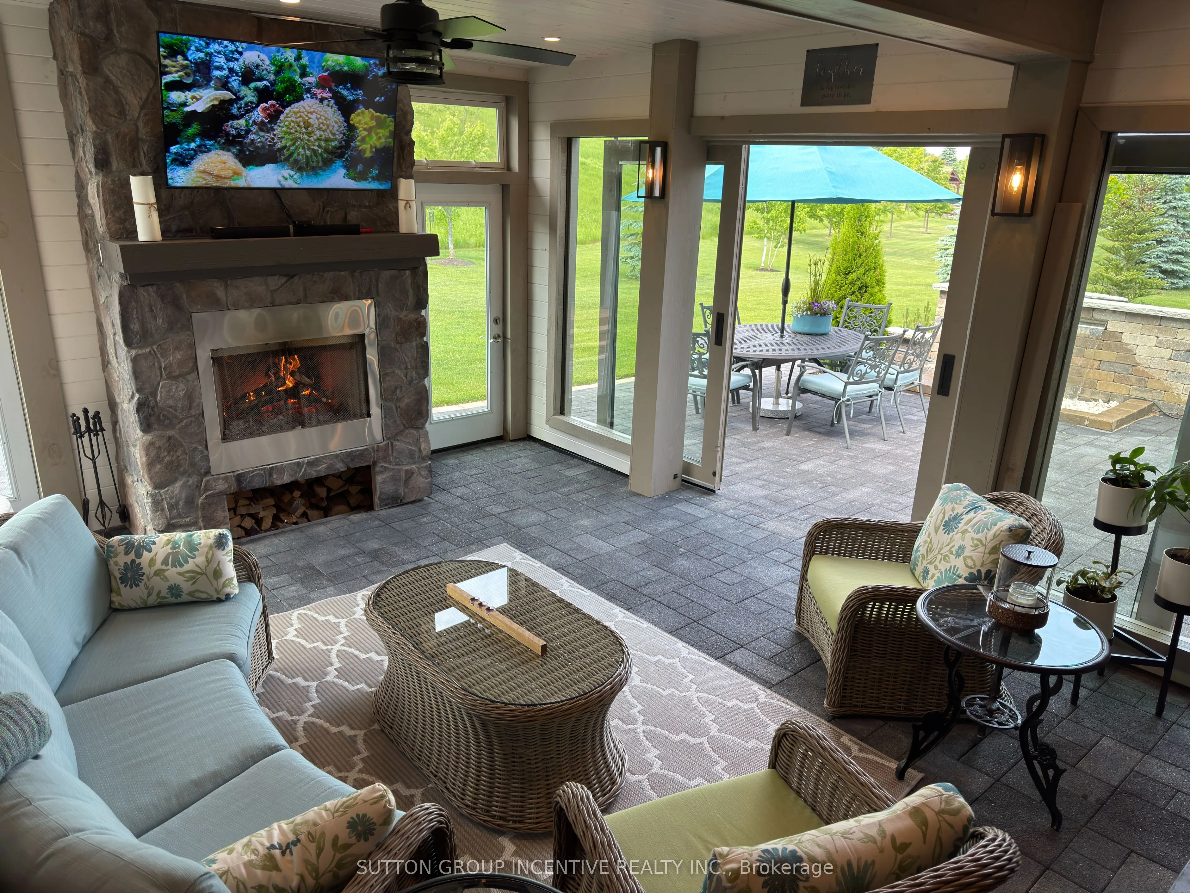 22 thoroughbred Drive