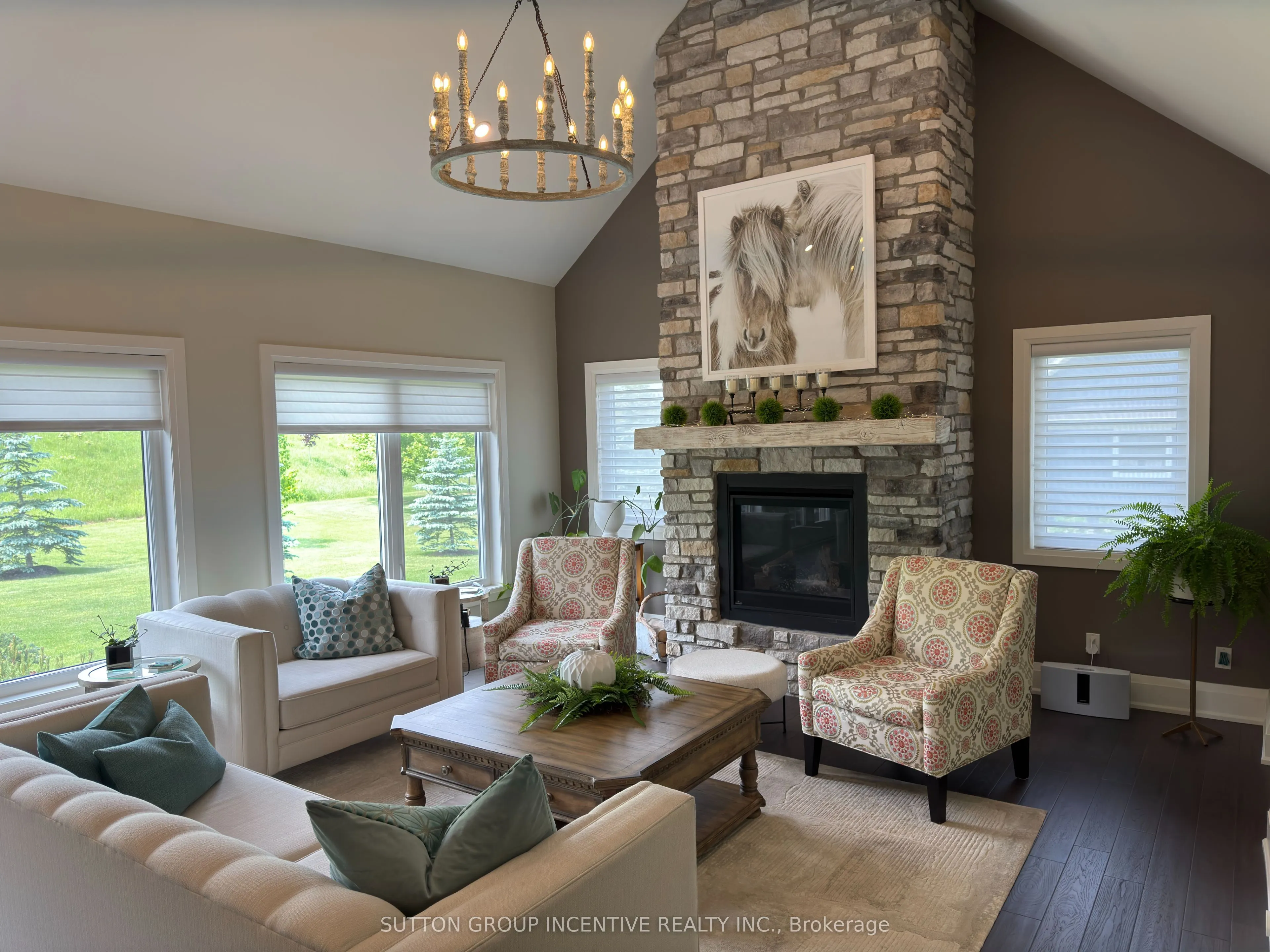 22 thoroughbred Drive