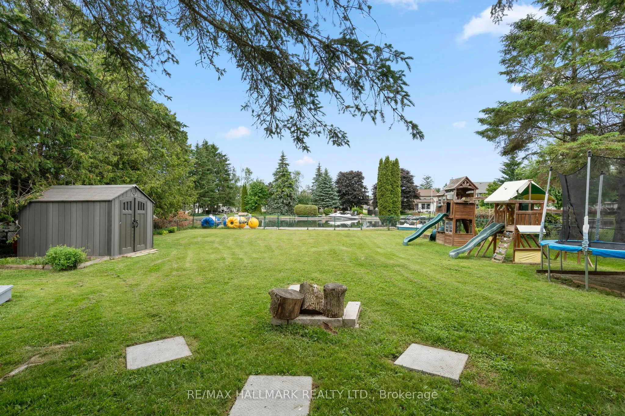 13 Pinetree Court