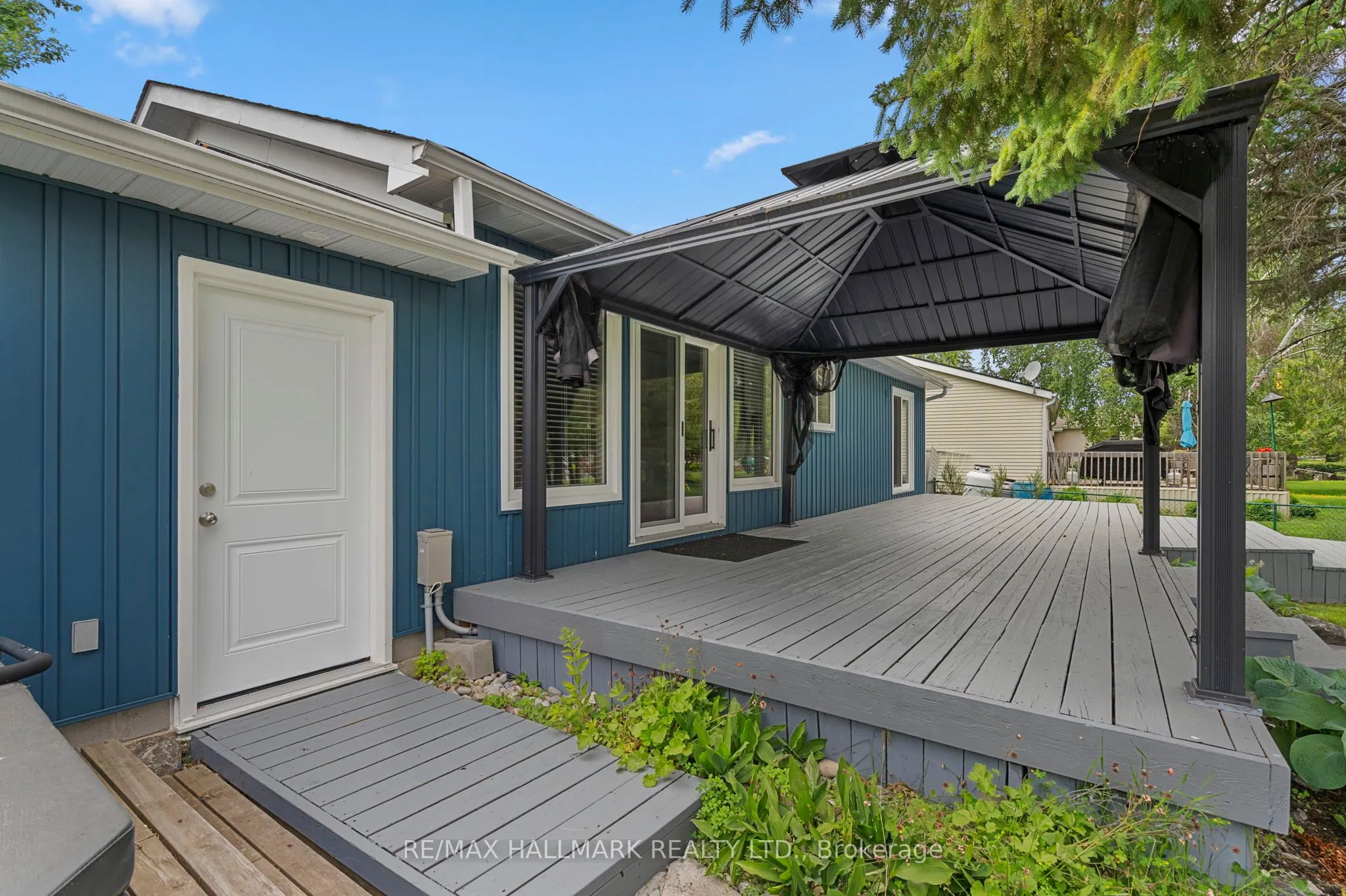 13 Pinetree Court