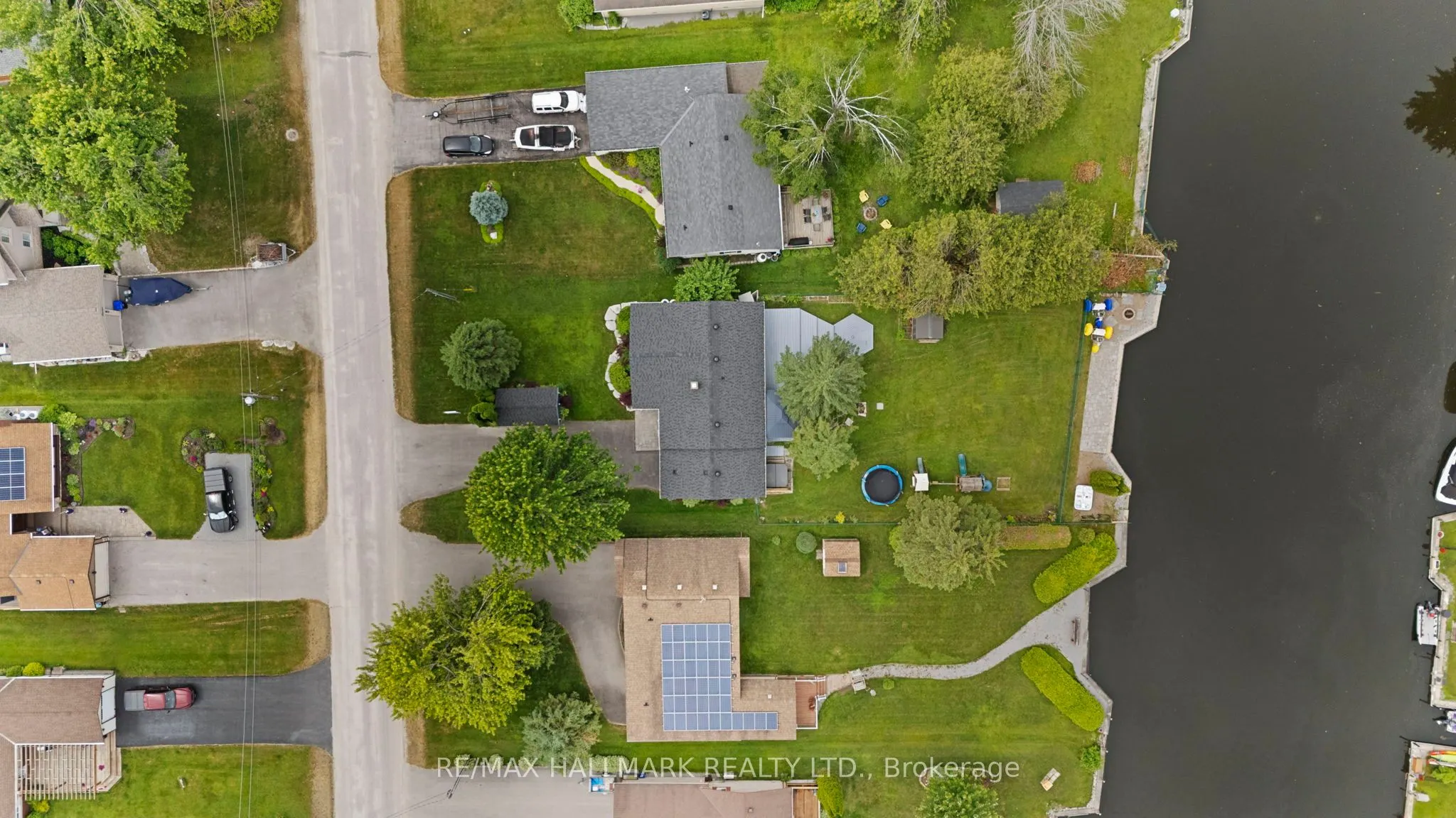13 Pinetree Court