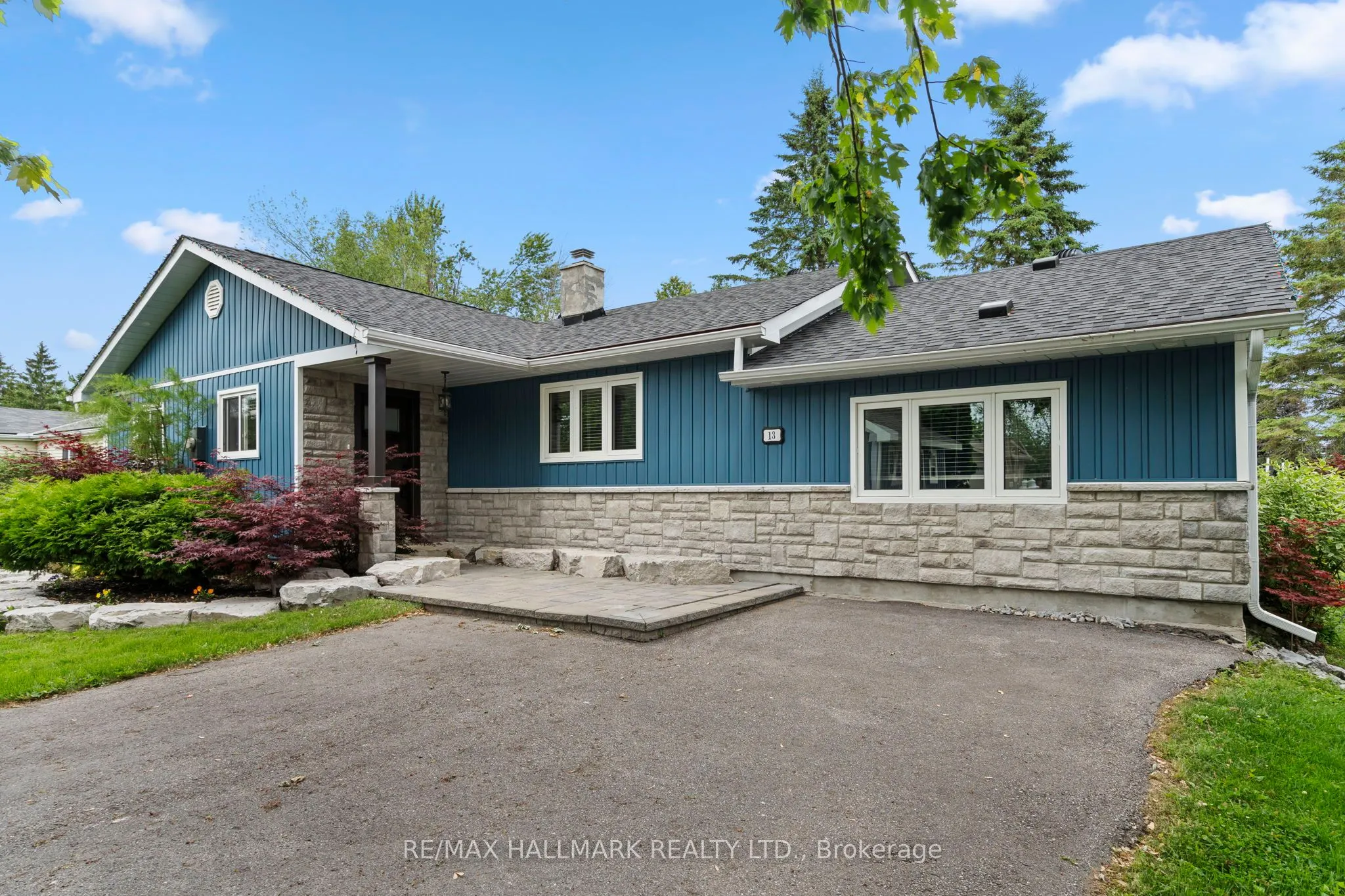 13 Pinetree Court