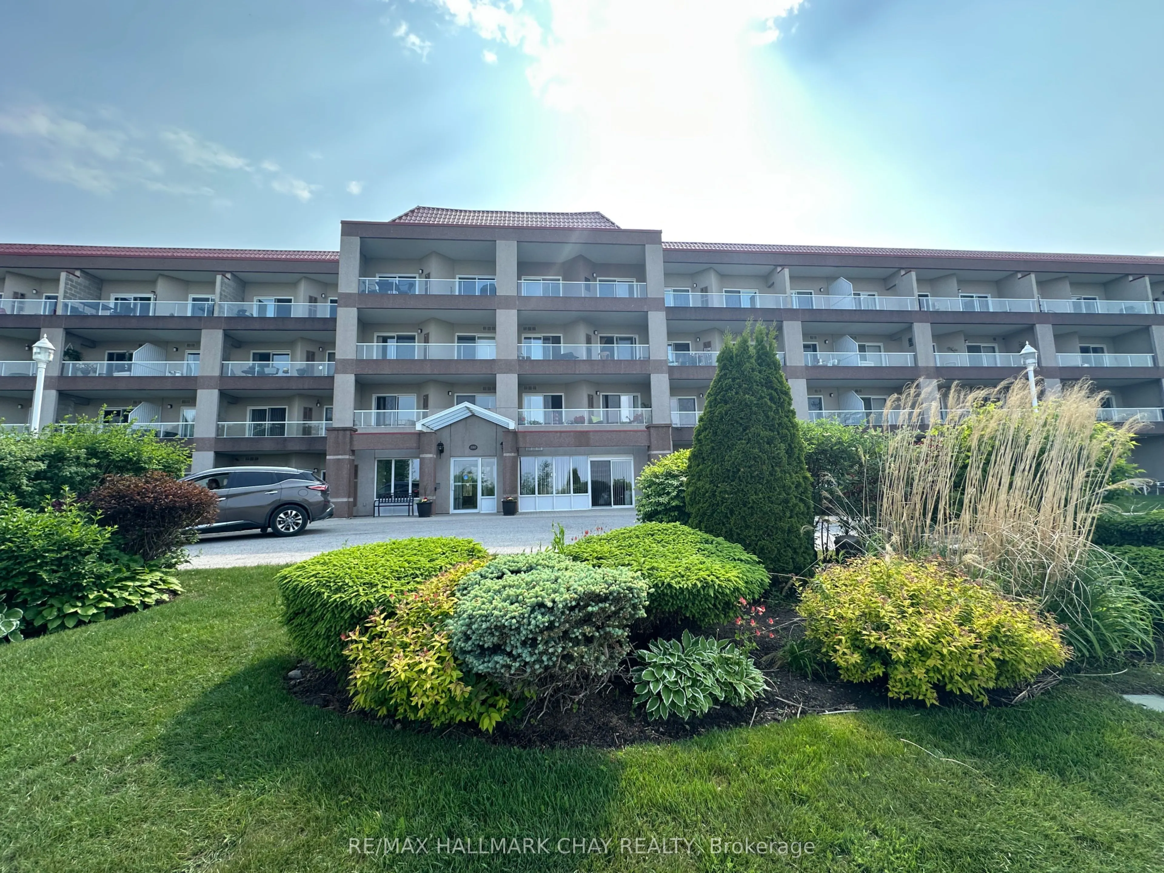 280 Aberdeen Boulevard, #403-PH3
