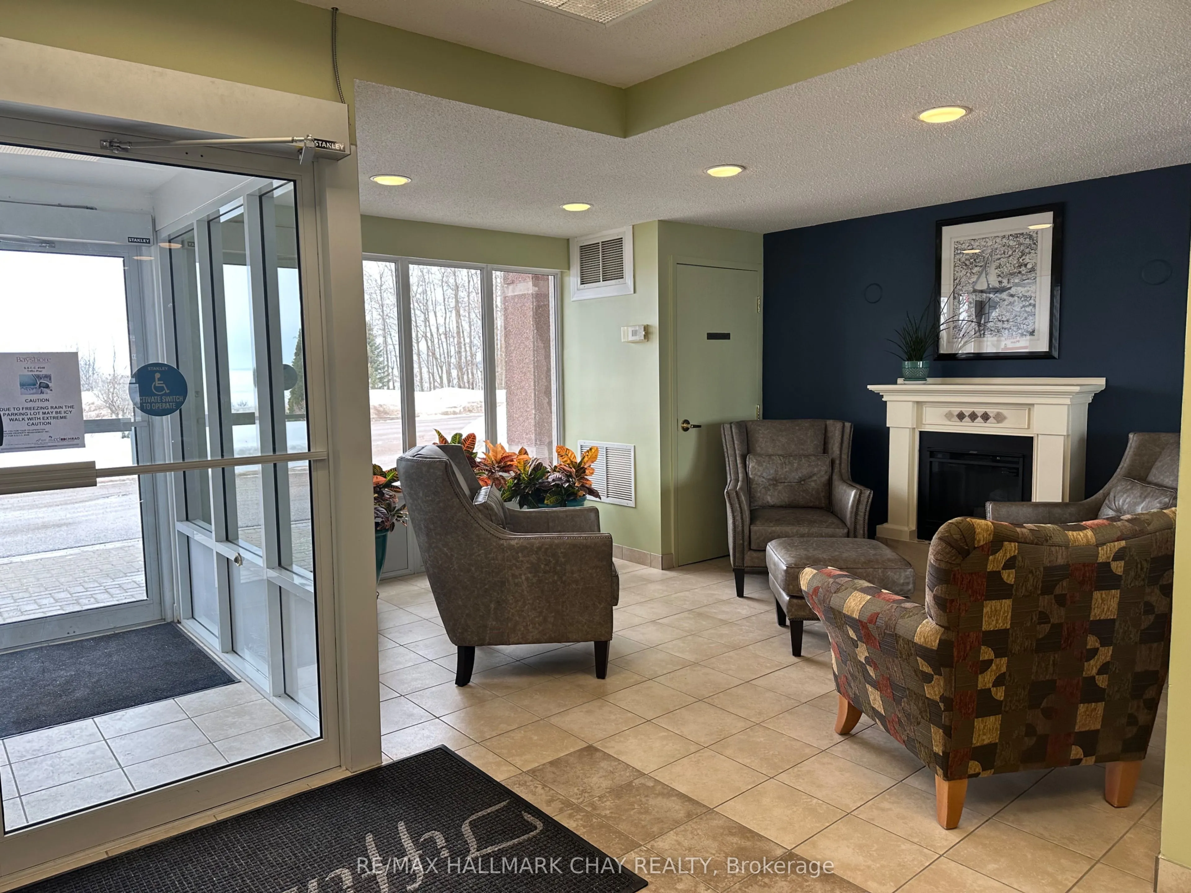 280 Aberdeen Boulevard, #403-PH3