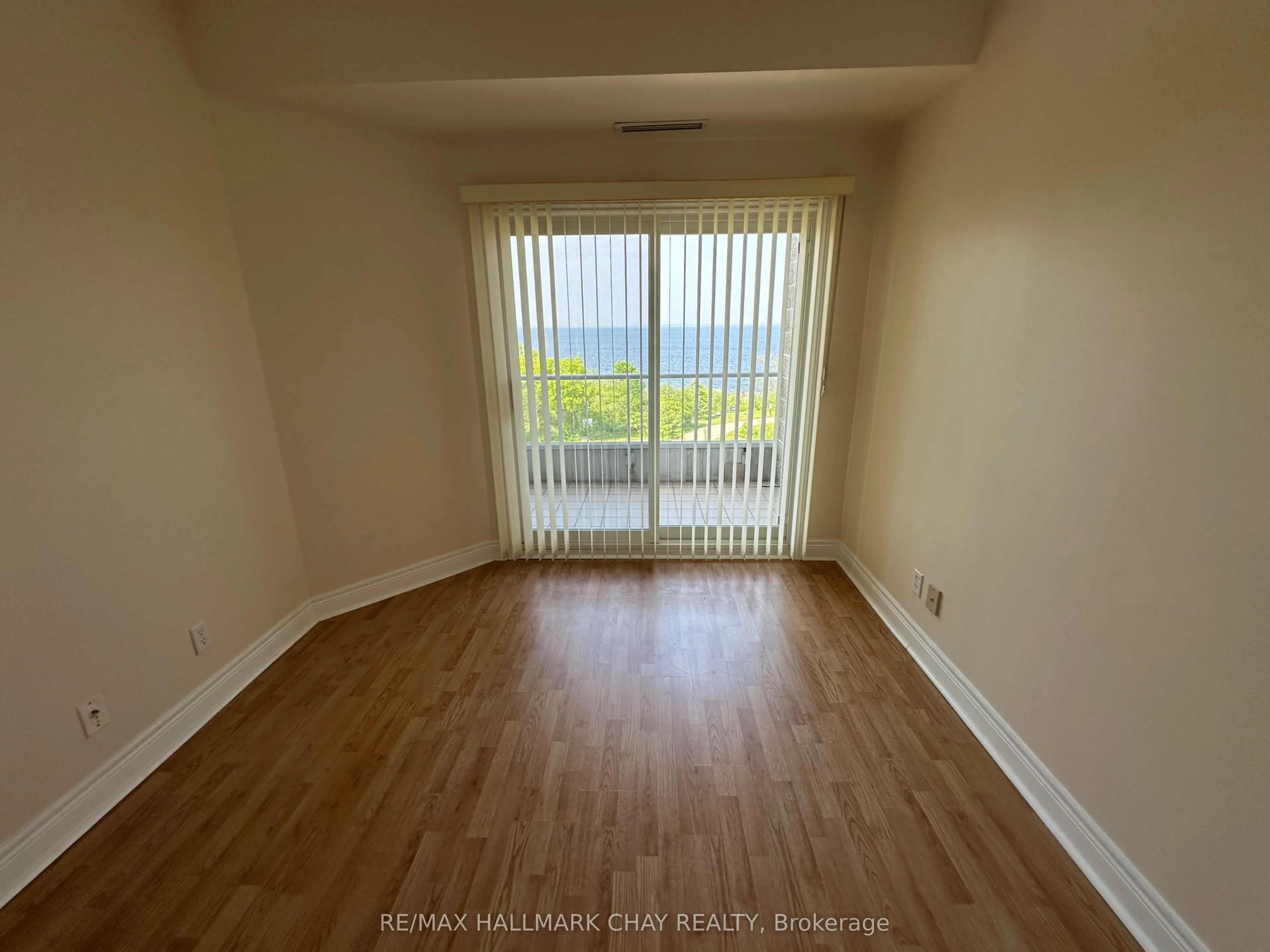 280 Aberdeen Boulevard, #403-PH3