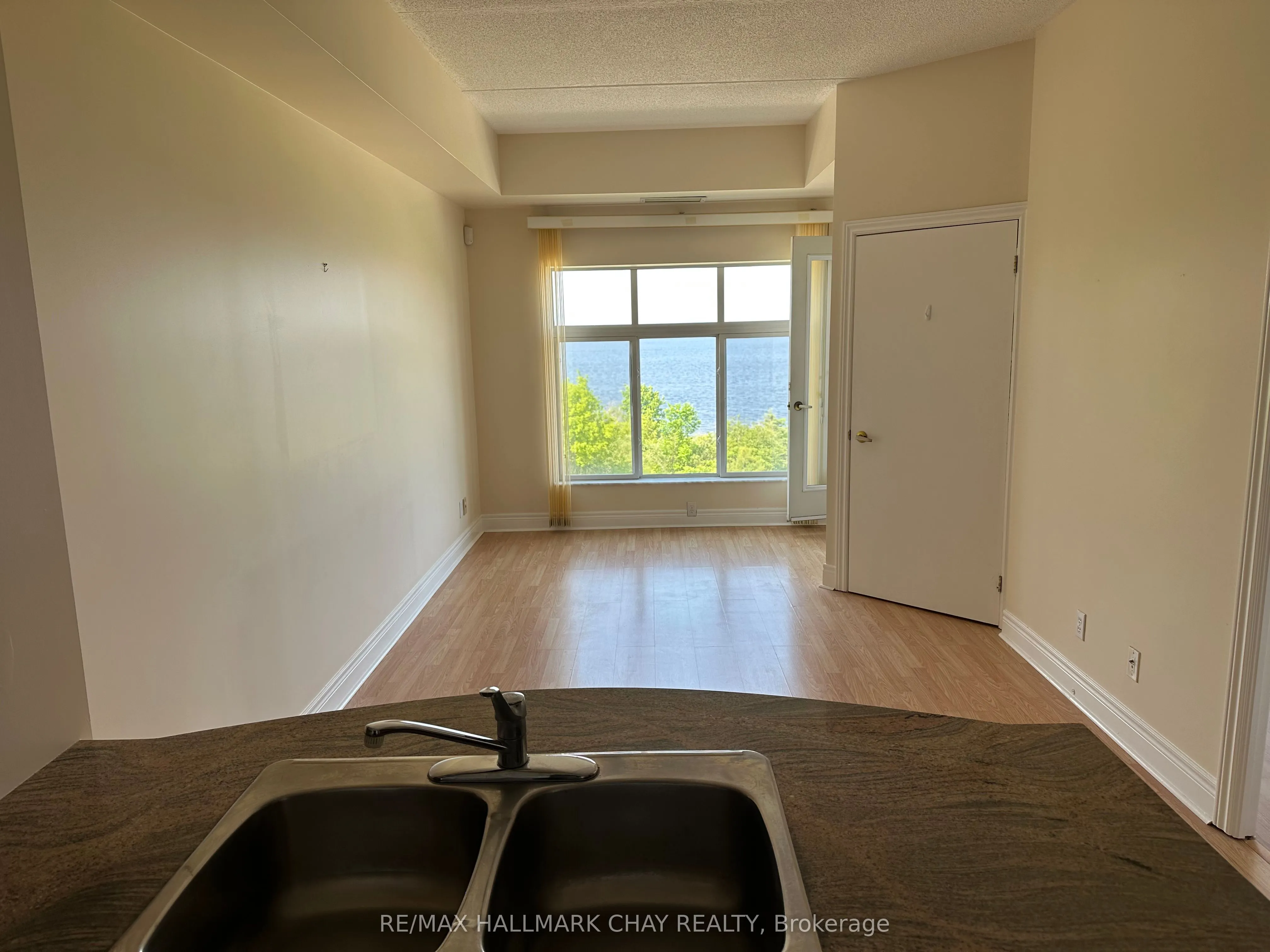 280 Aberdeen Boulevard, #403-PH3