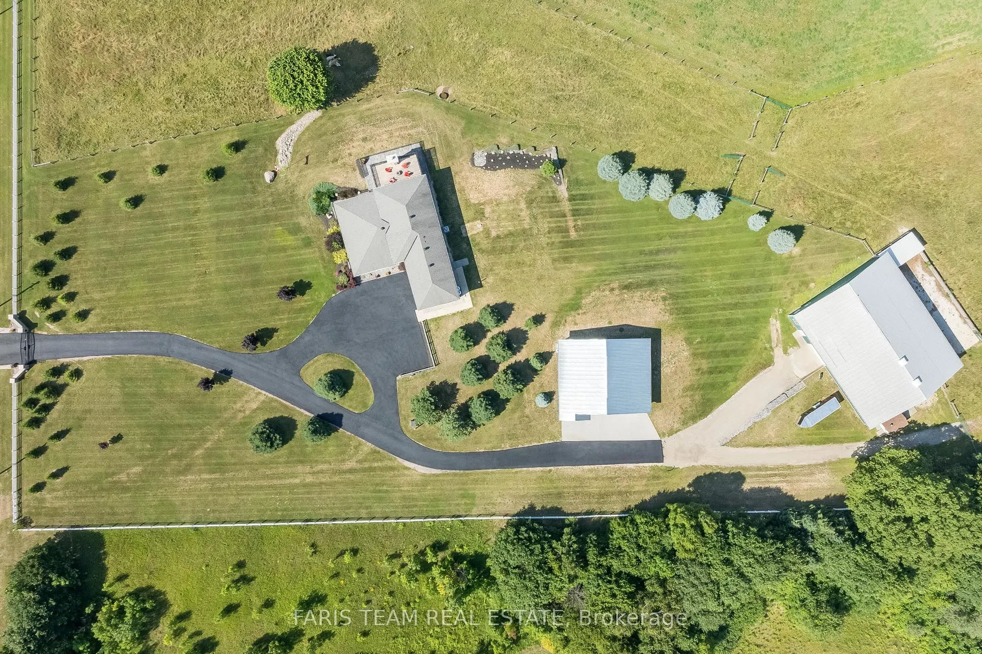 130 Concession 15 W