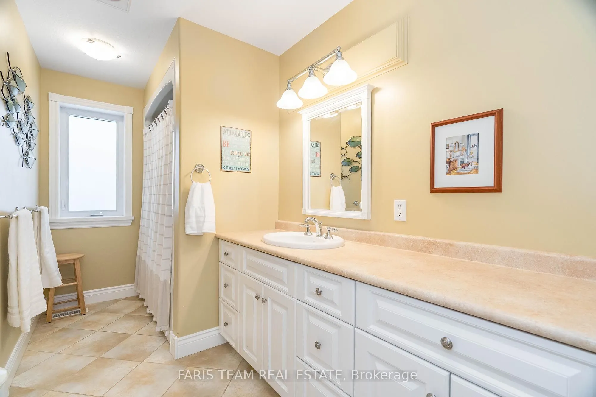 130 Concession 15 W