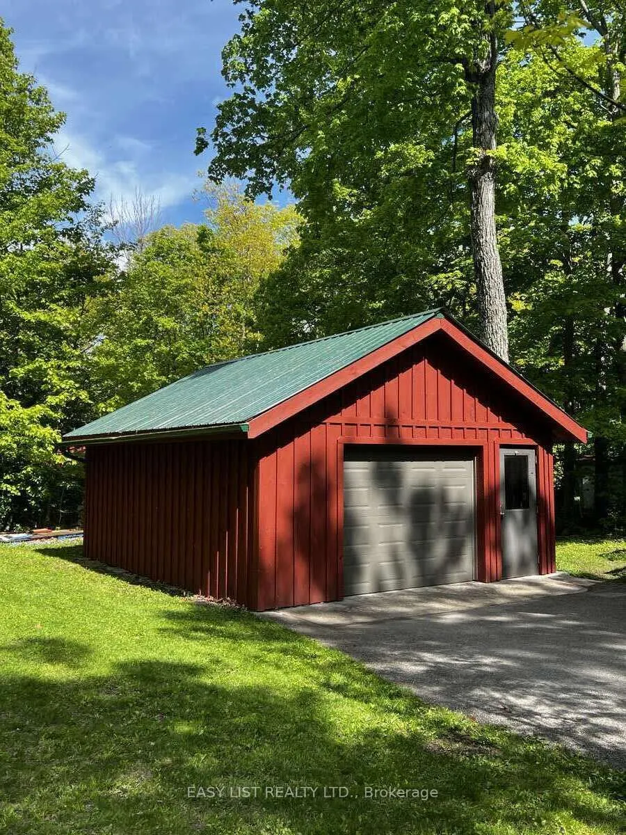 2135 Champlain Road
