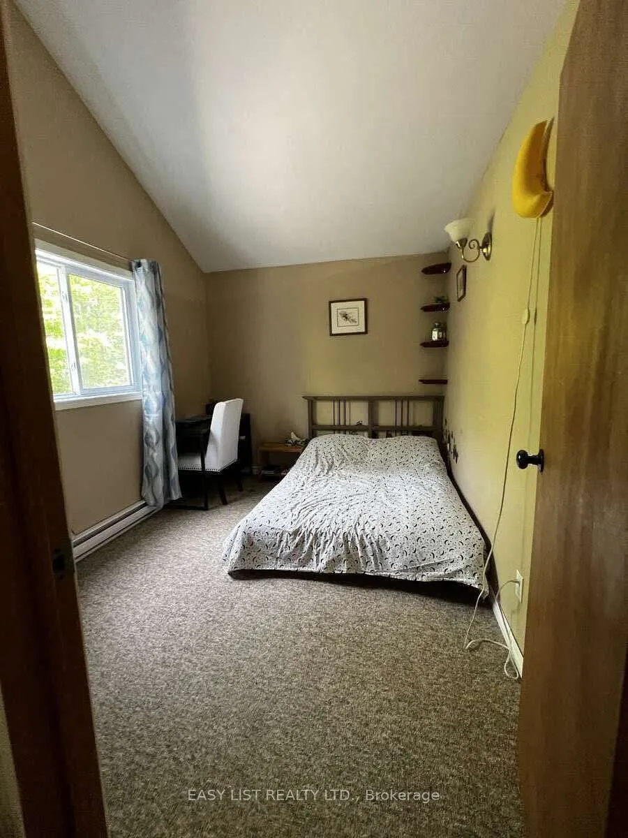 2135 Champlain Road