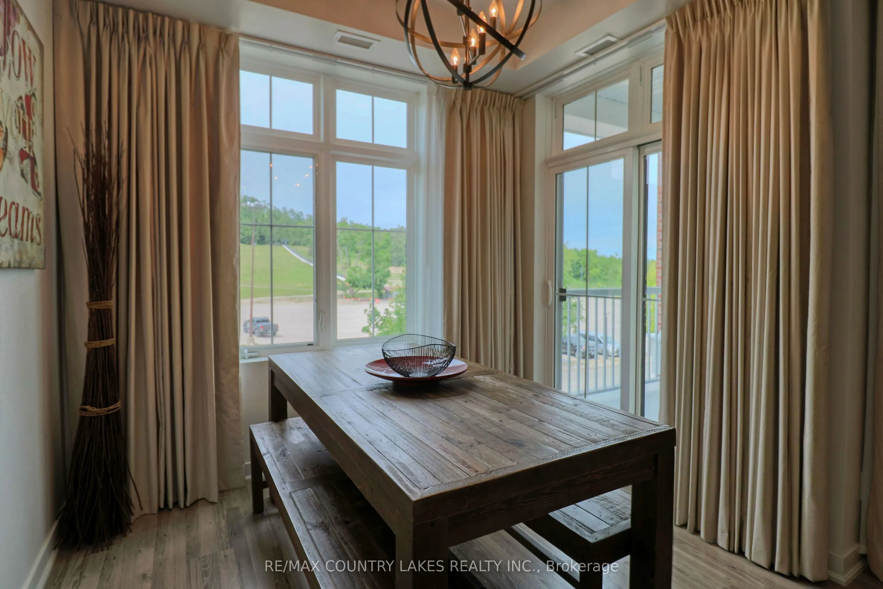 40 Horseshoe Boulevard, #203