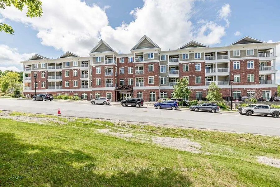 40 Horseshoe Boulevard, #203
