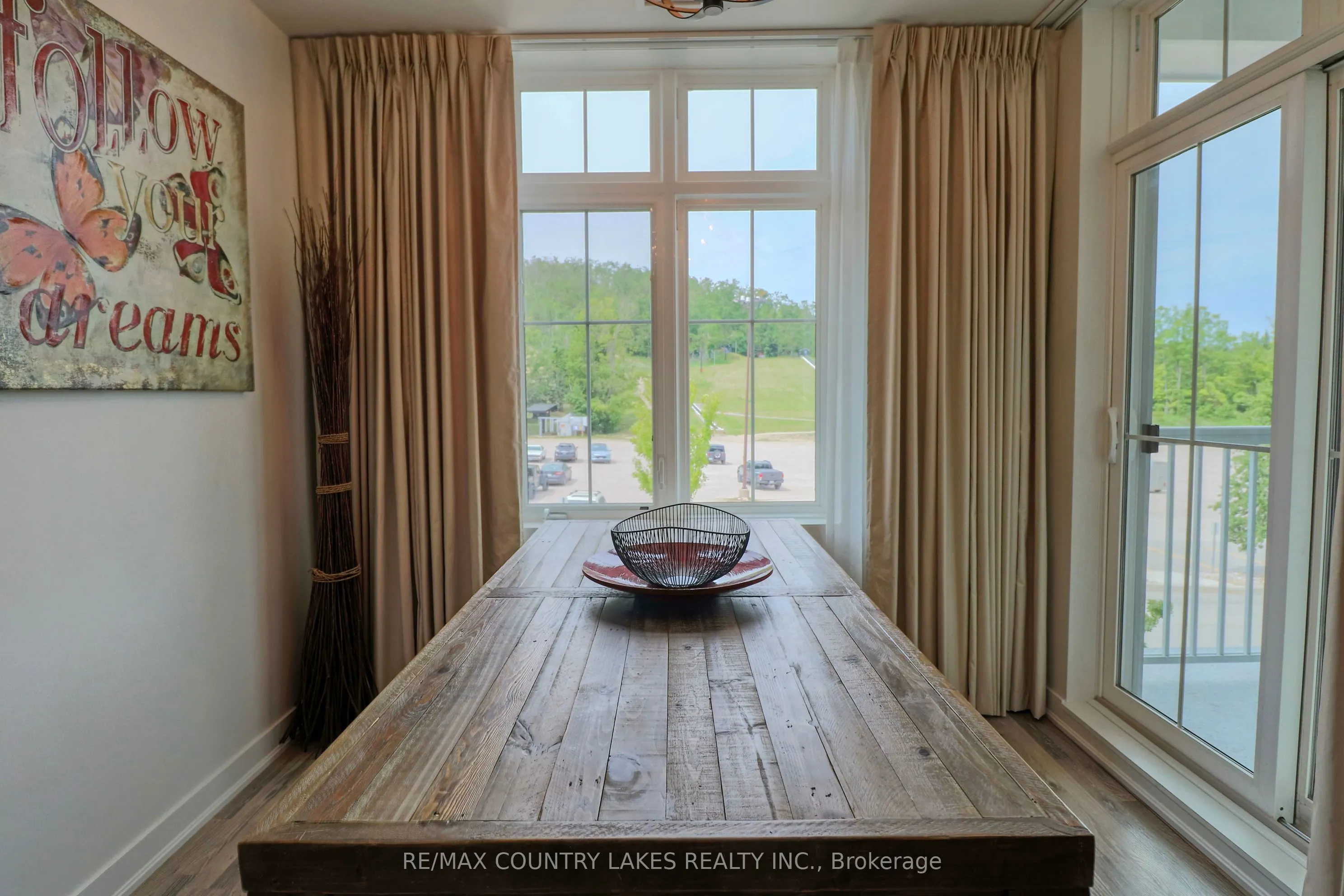 40 Horseshoe Boulevard, #203