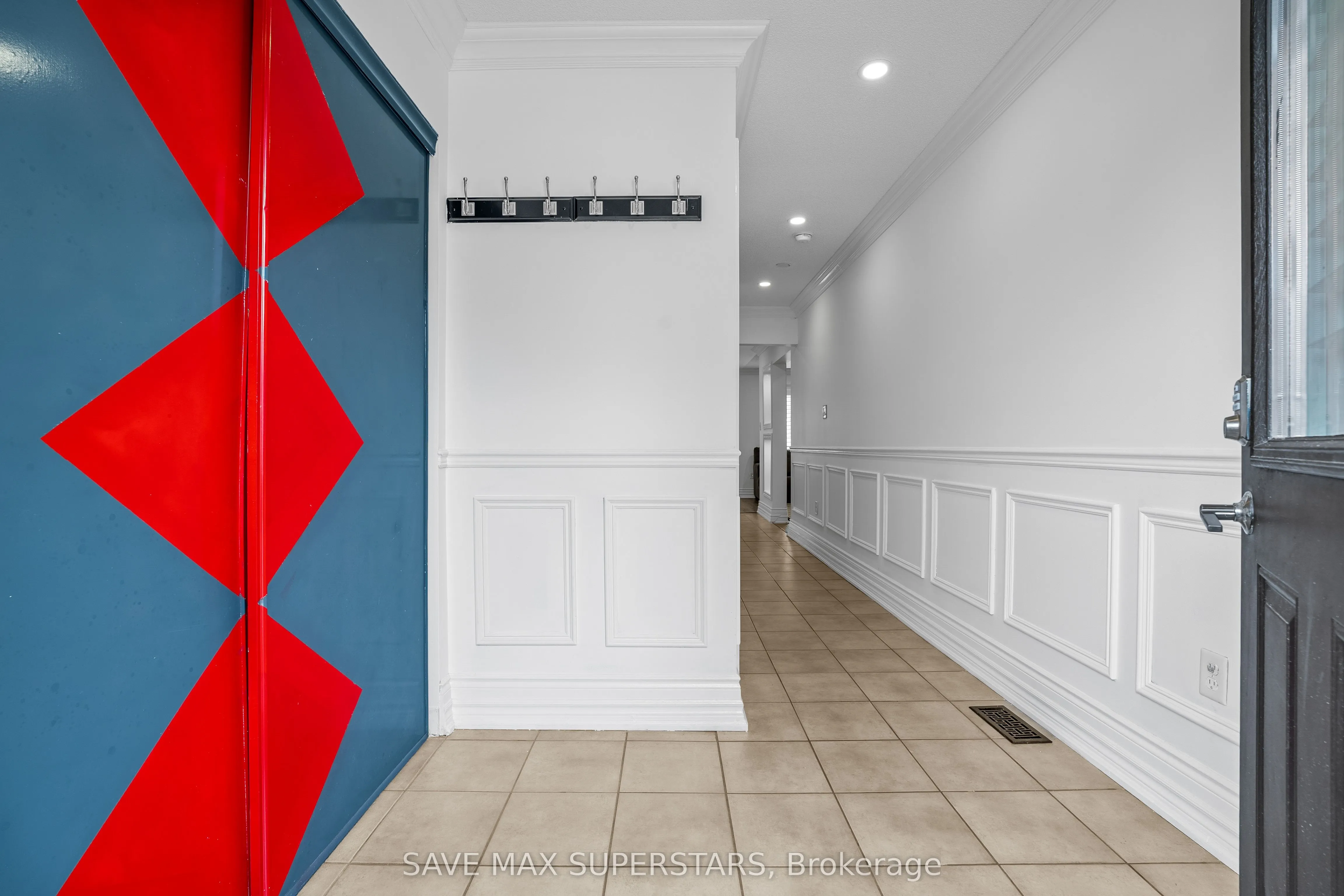 29 MADELAINE Drive #6