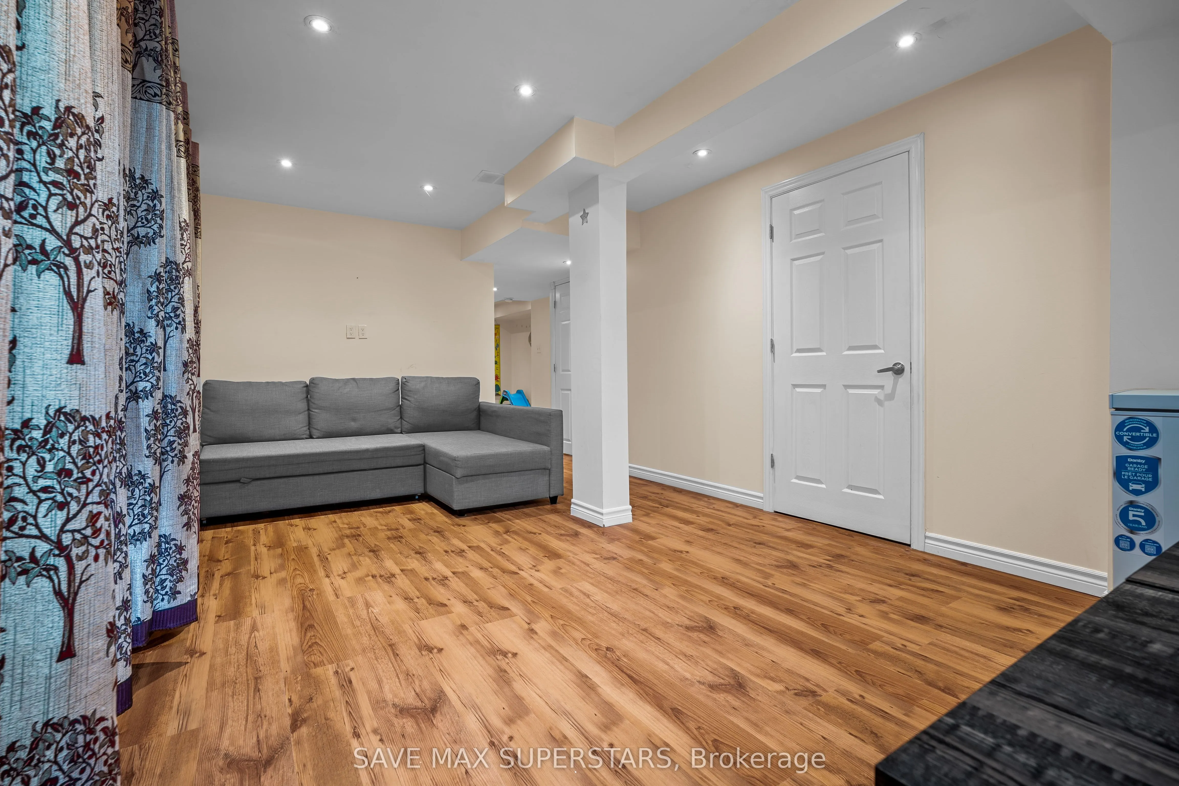 29 MADELAINE Drive #6