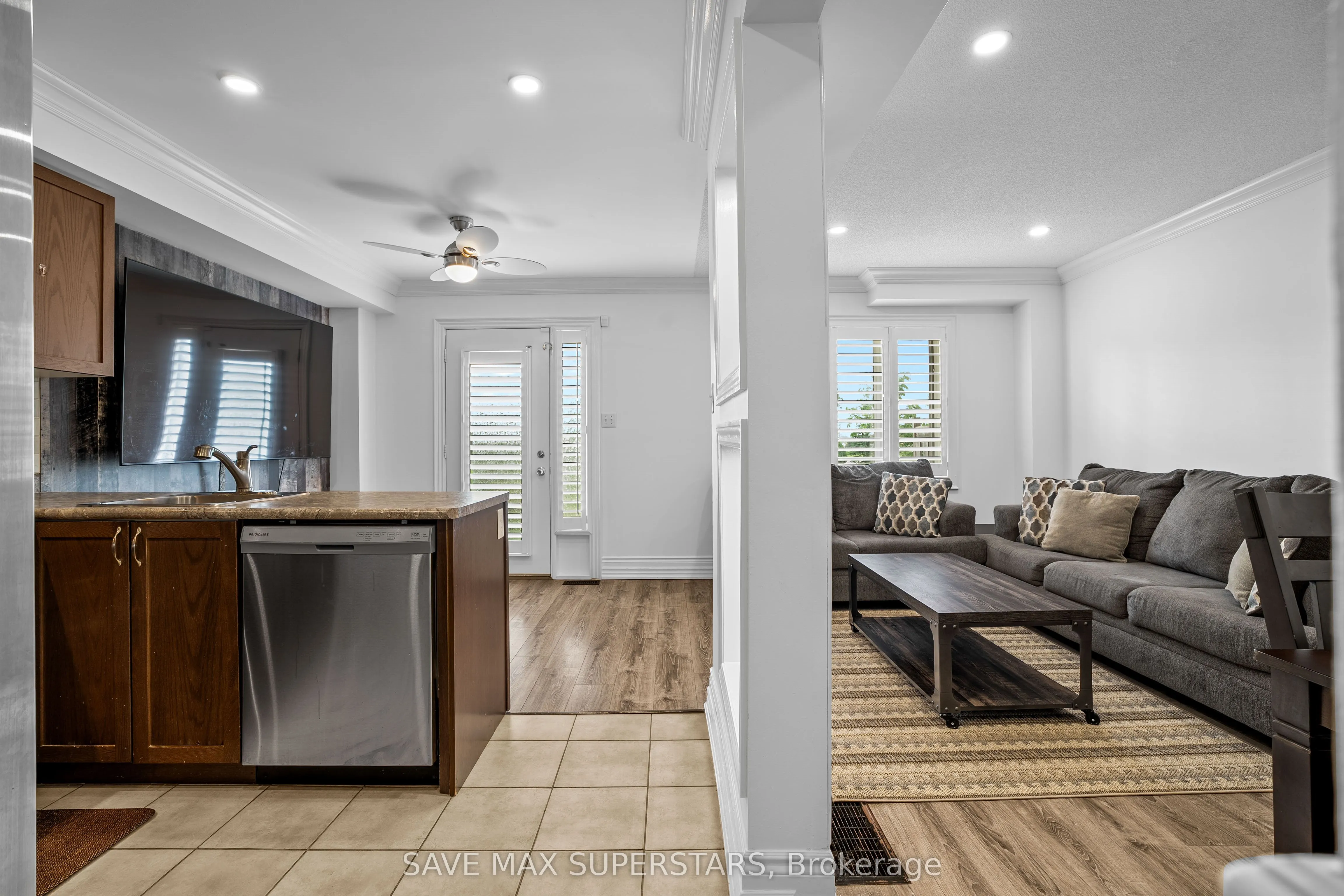29 MADELAINE Drive #6