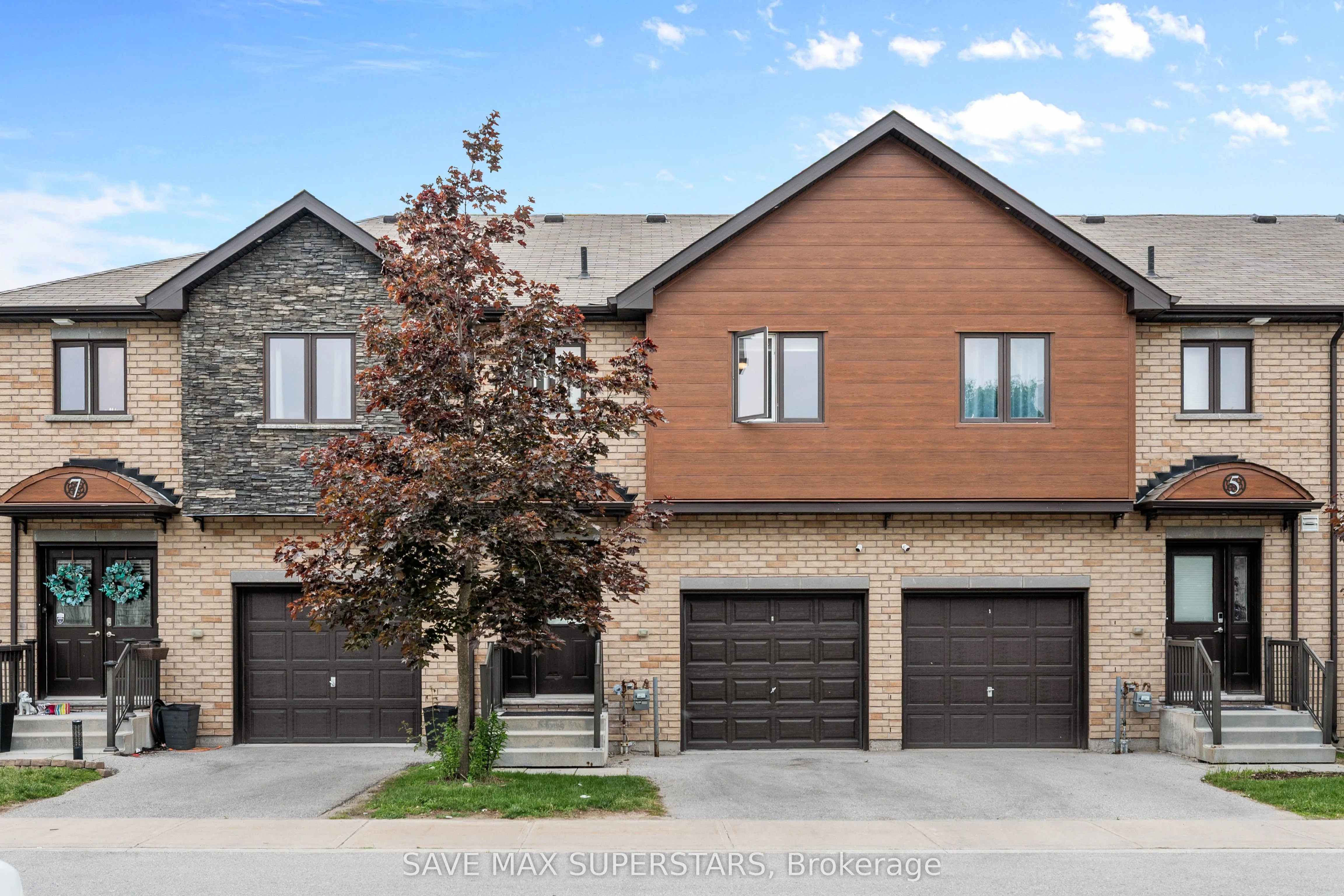 29 MADELAINE Drive #6