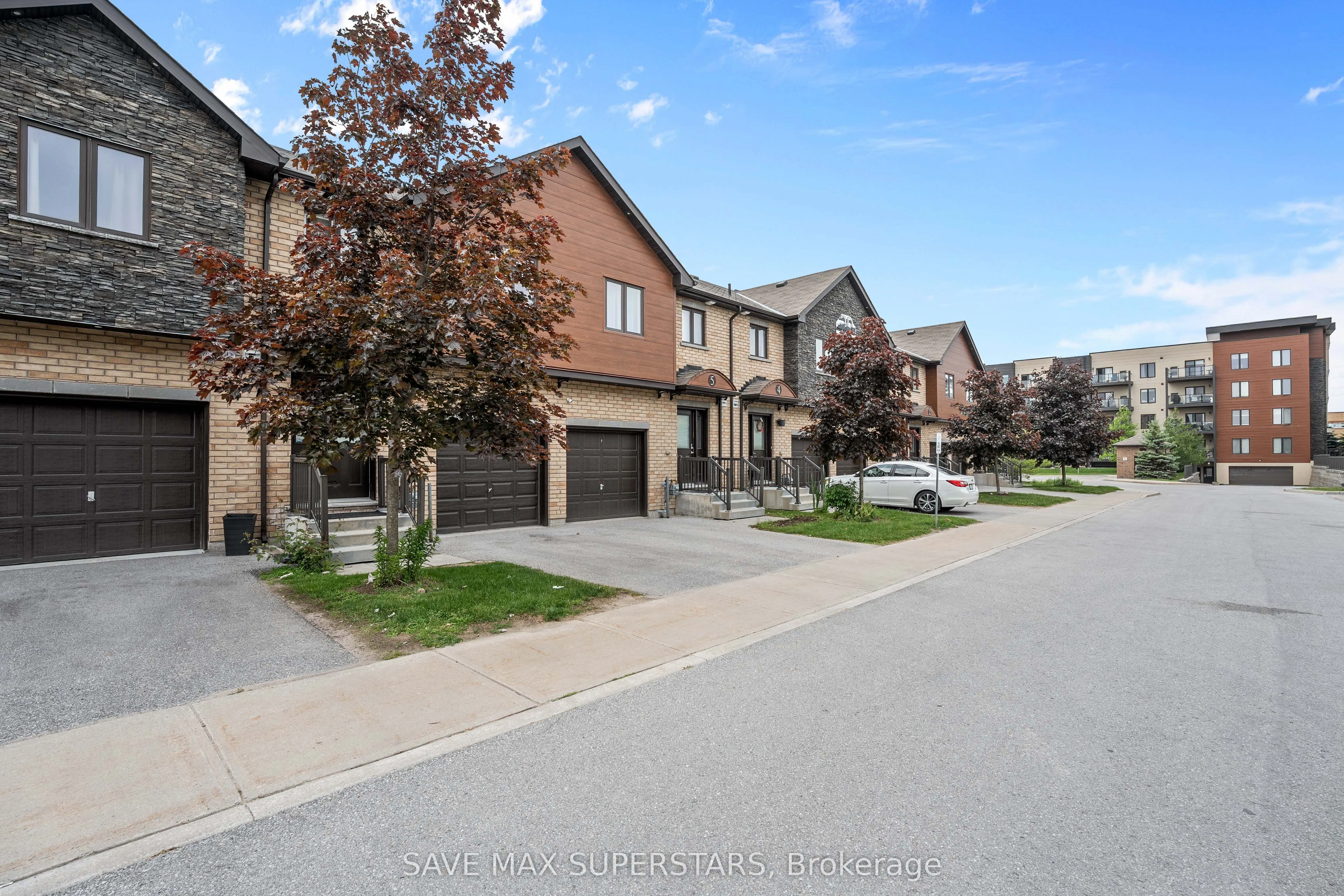 29 MADELAINE Drive #6