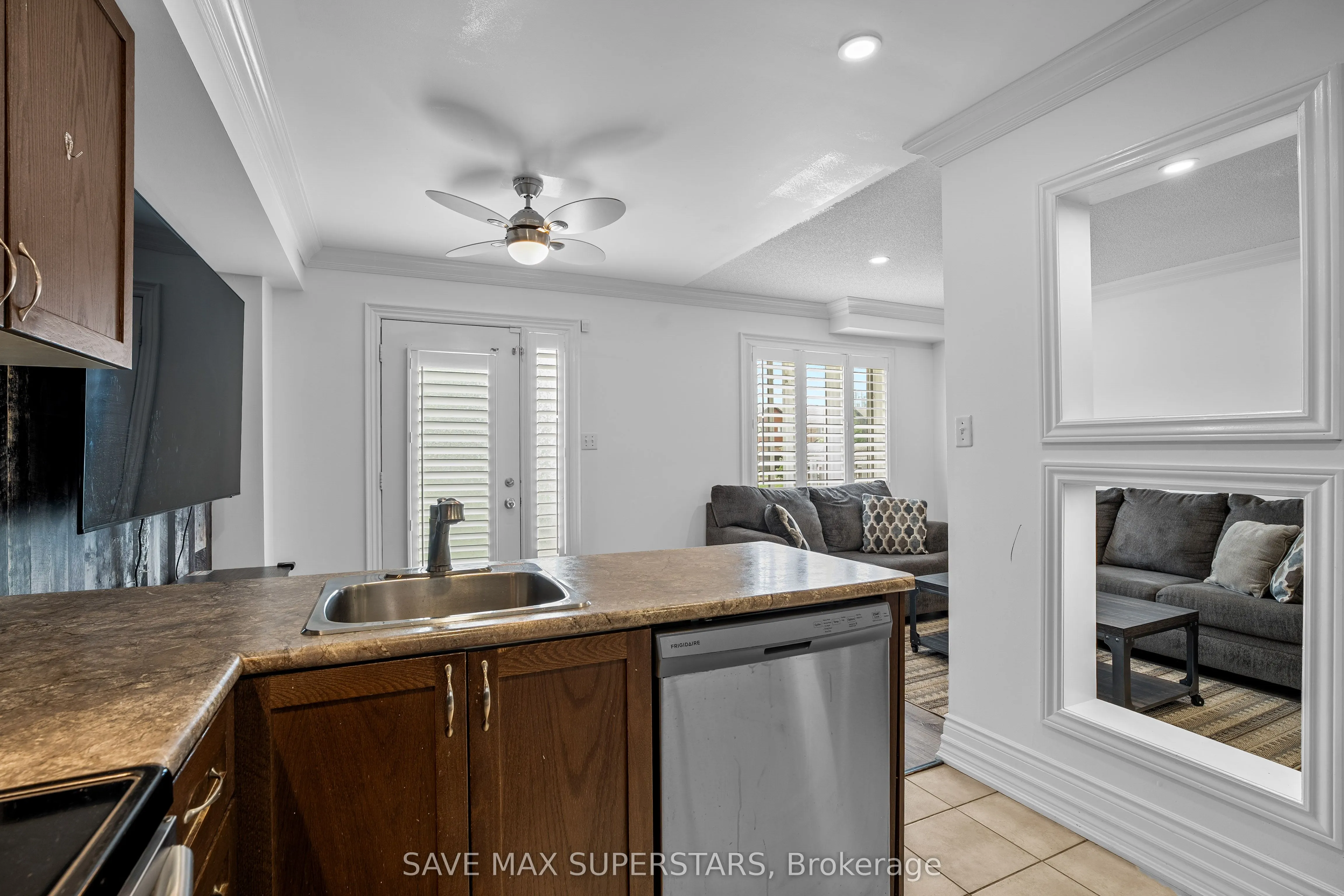 29 MADELAINE Drive #6