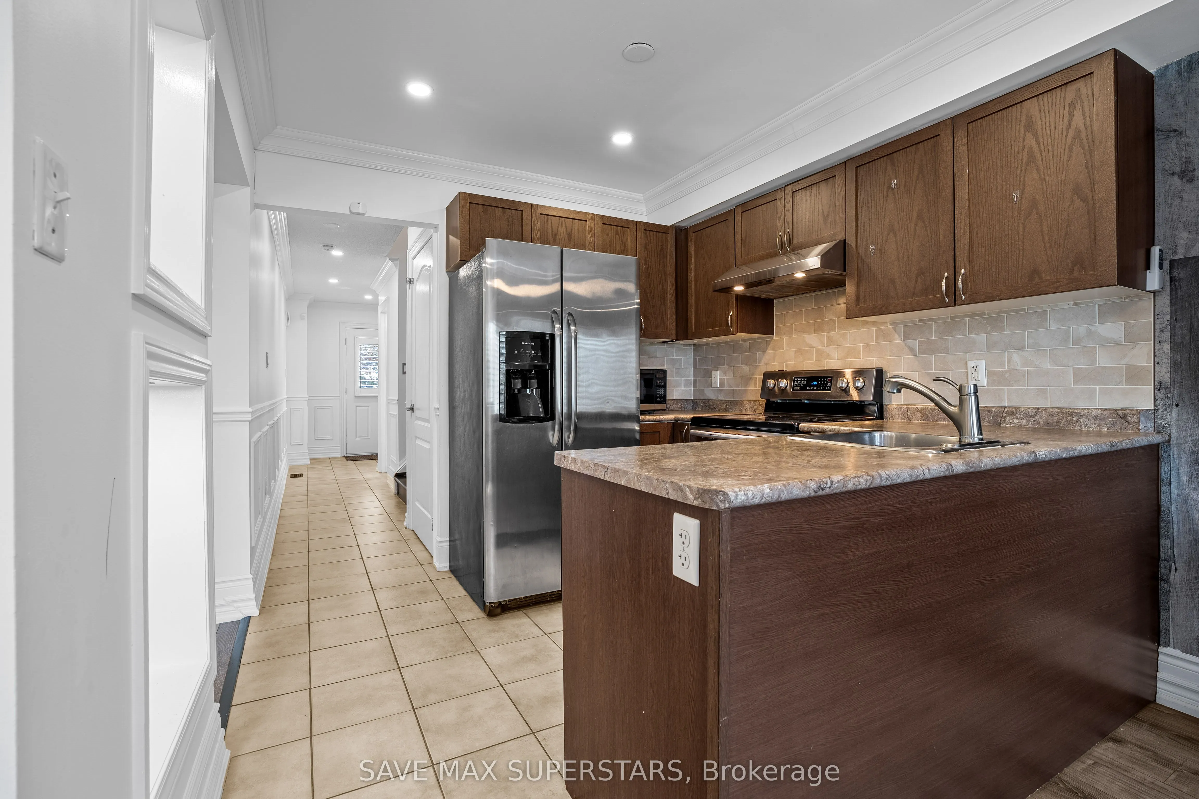 29 MADELAINE Drive #6