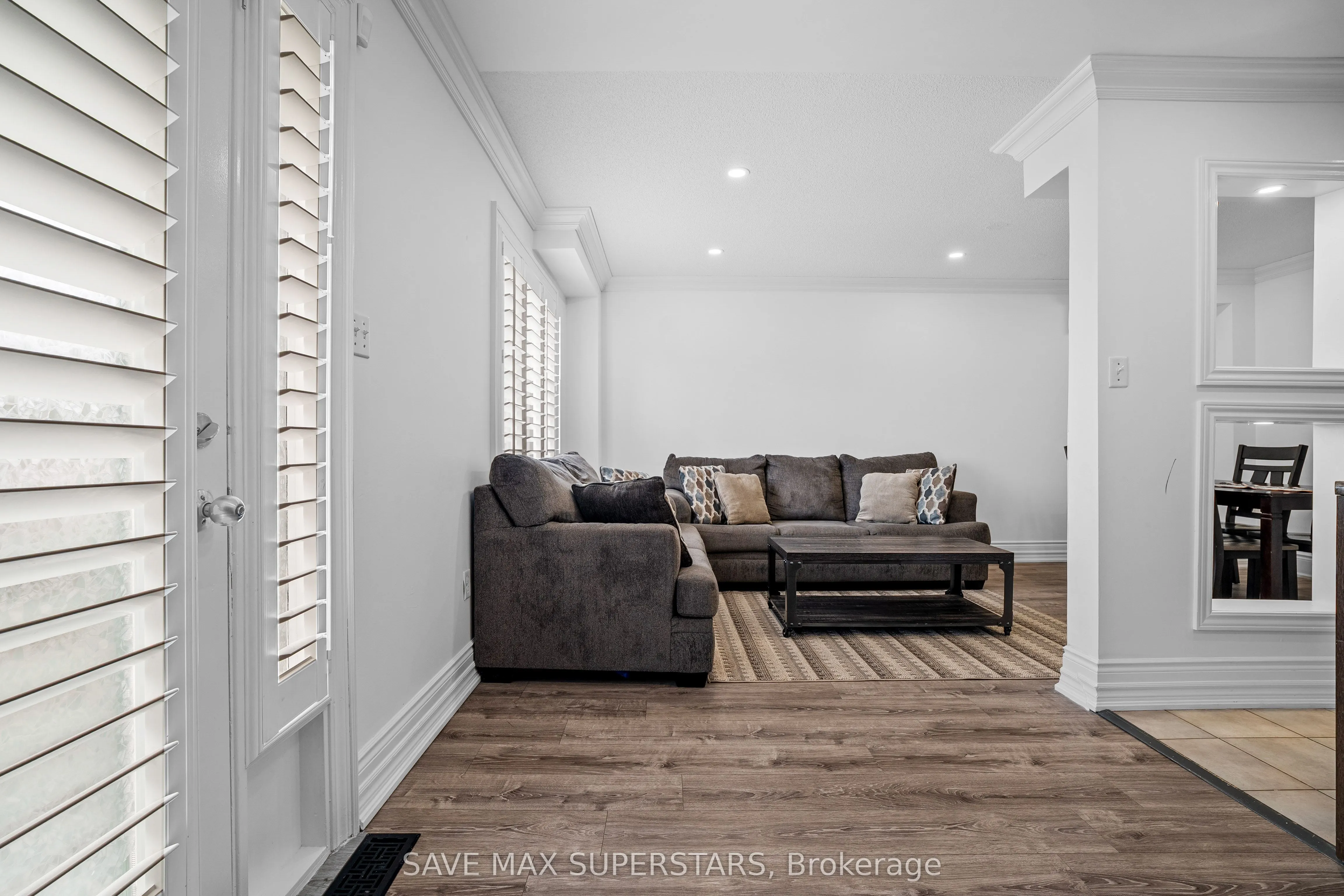 29 MADELAINE Drive #6