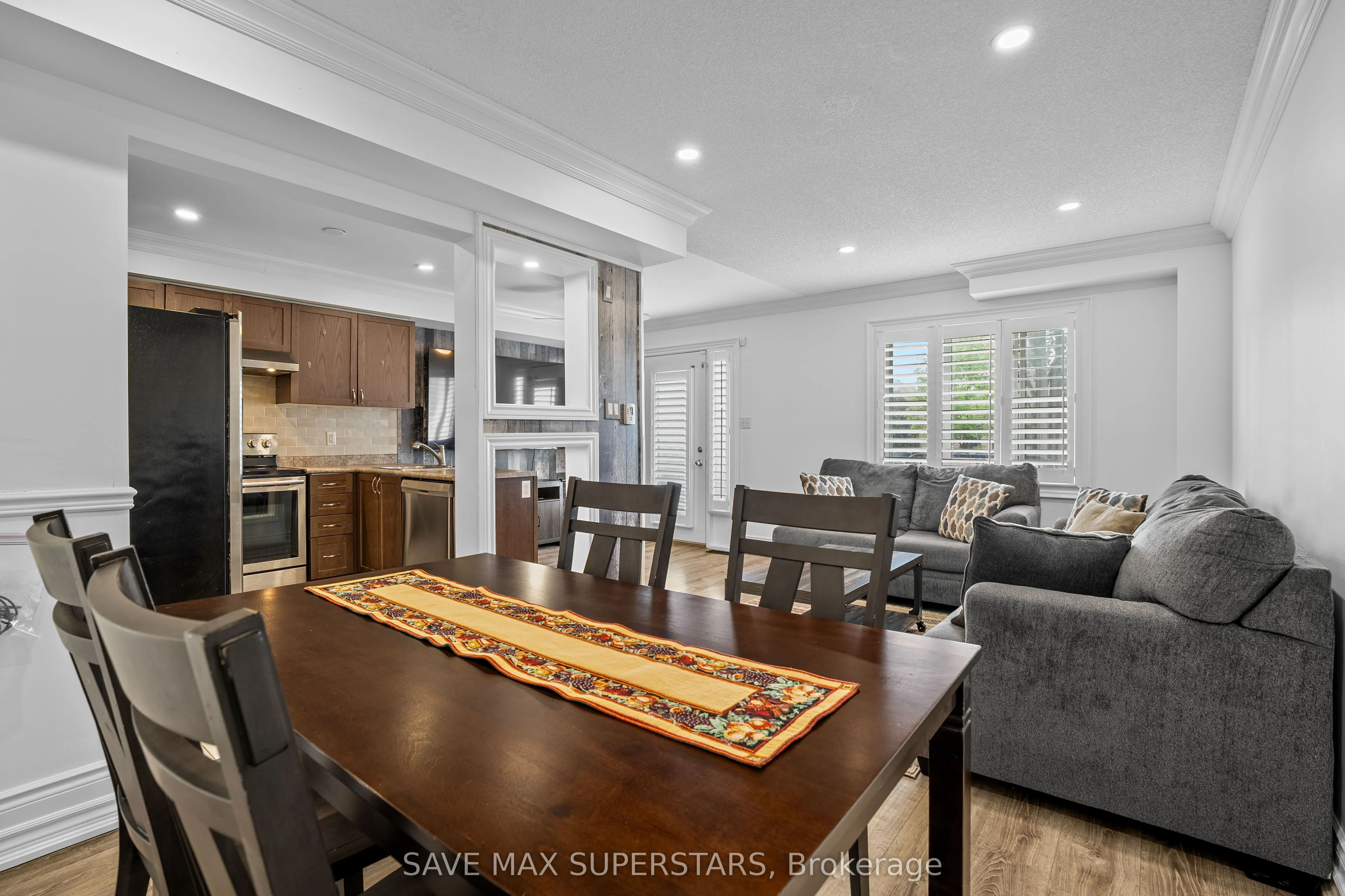 29 MADELAINE Drive #6