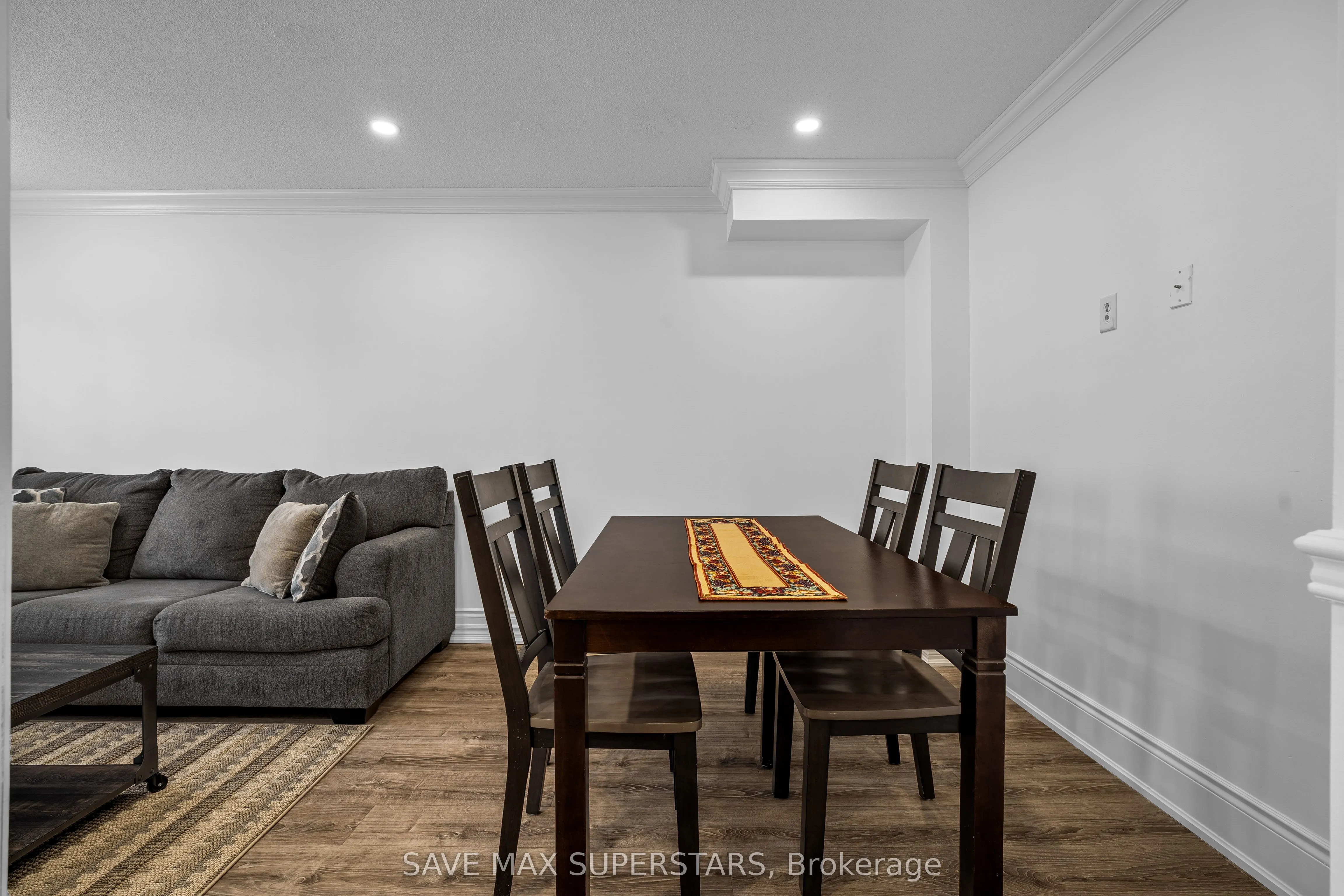 29 MADELAINE Drive #6